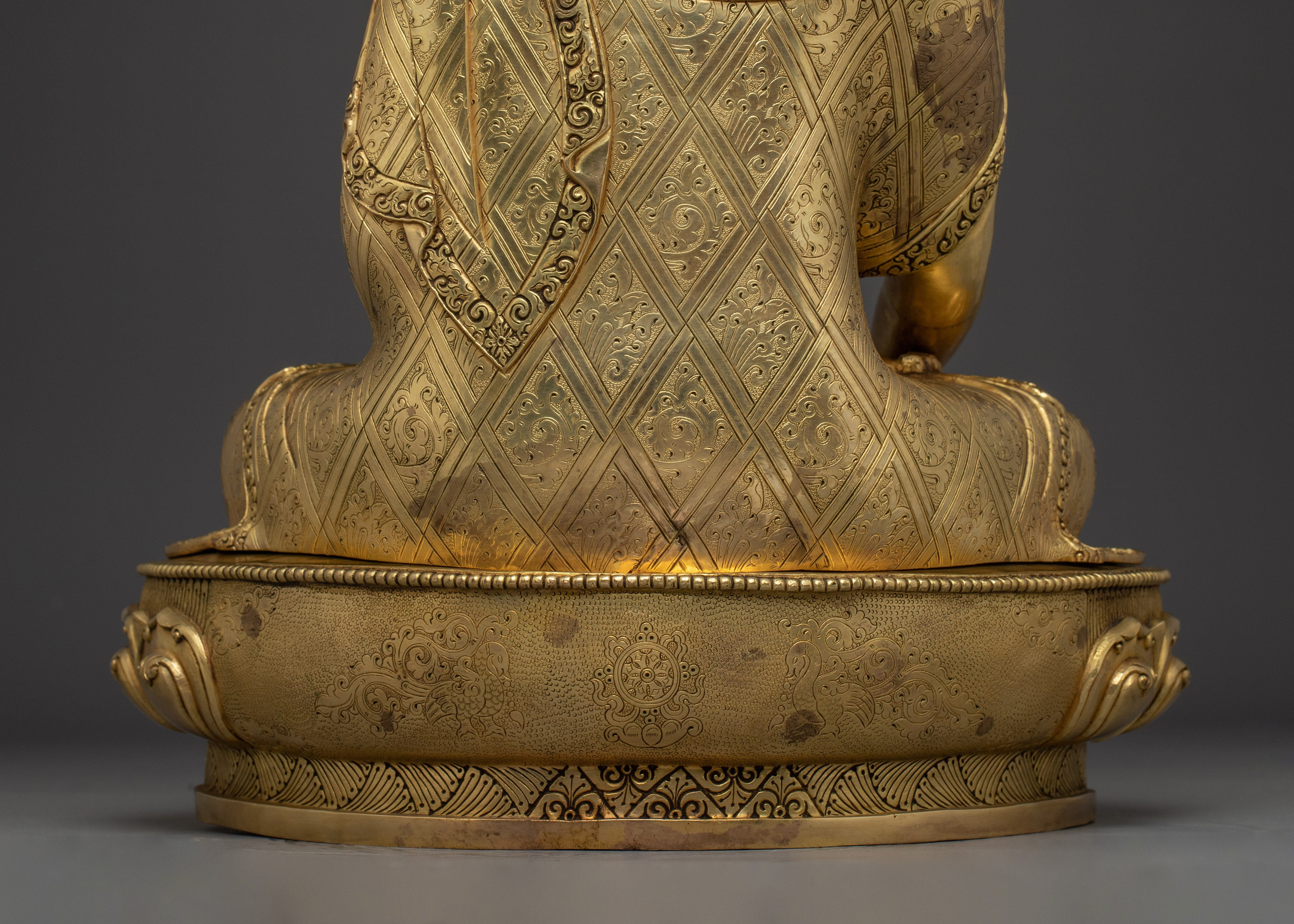 Majestic Shakyamuni Buddha statue 22.4" | Enlightened Buddha for Meditation