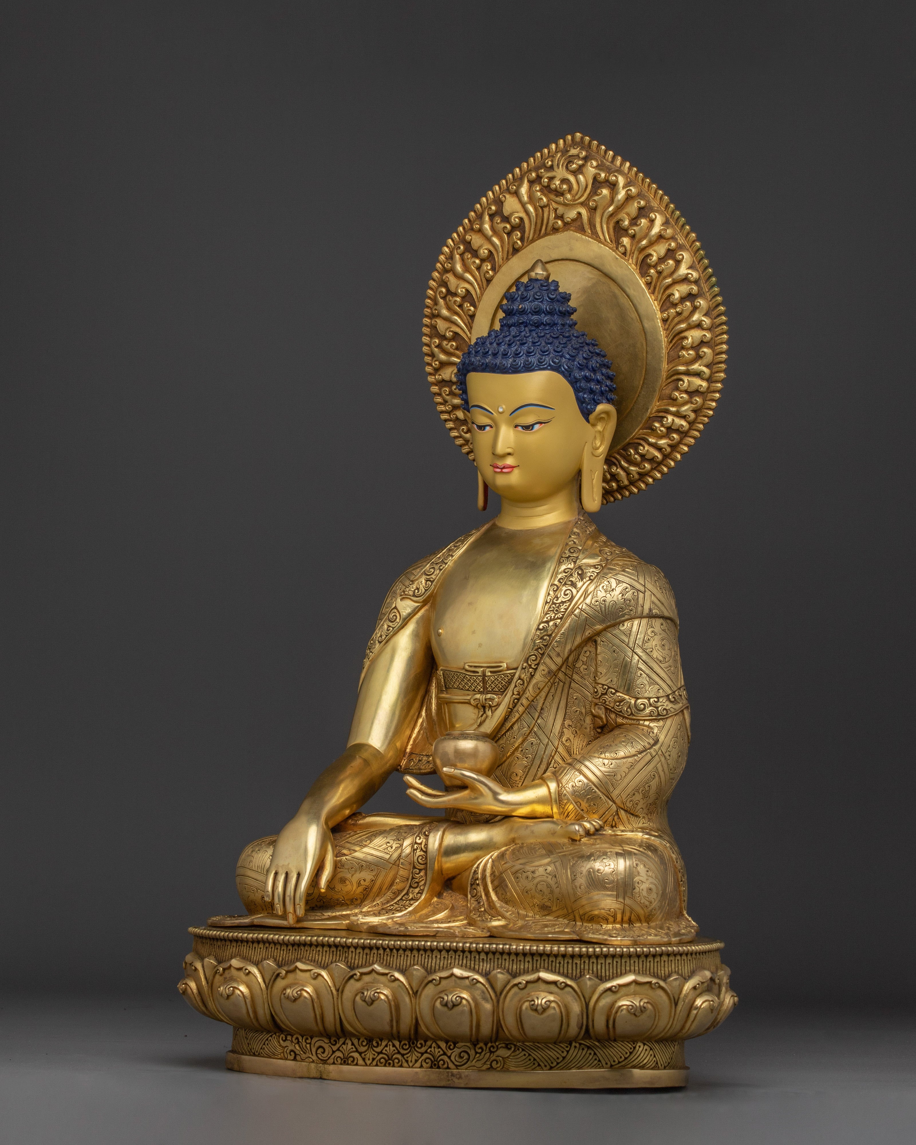 Majestic Shakyamuni Buddha statue 22.4" | Enlightened Buddha for Meditation