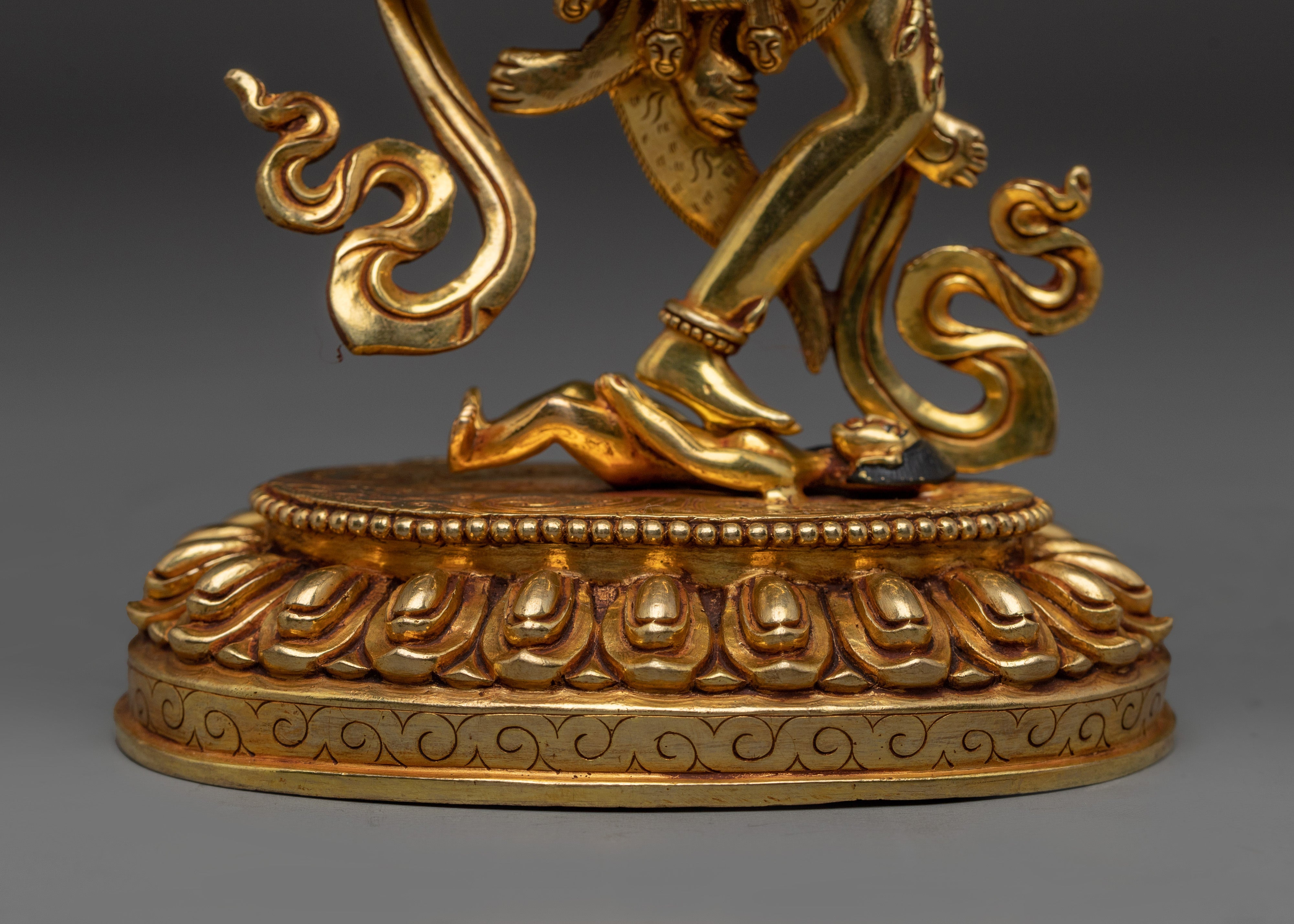 Tibetan Deity Kurukulla | Multi - Armed goddess