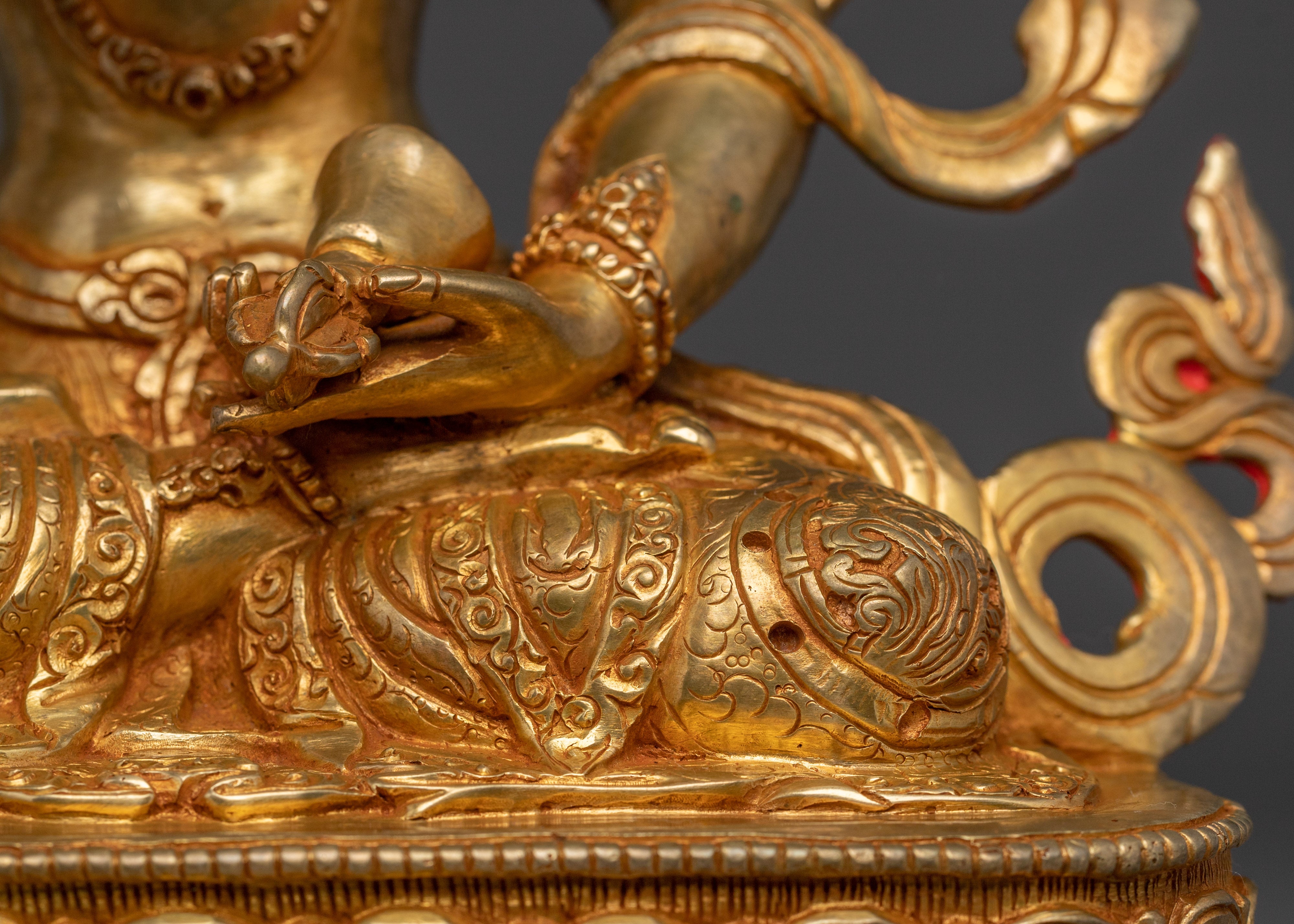 Buddhist Deity of Purification Vajrasattva | Embodiment of Clarity and Peace