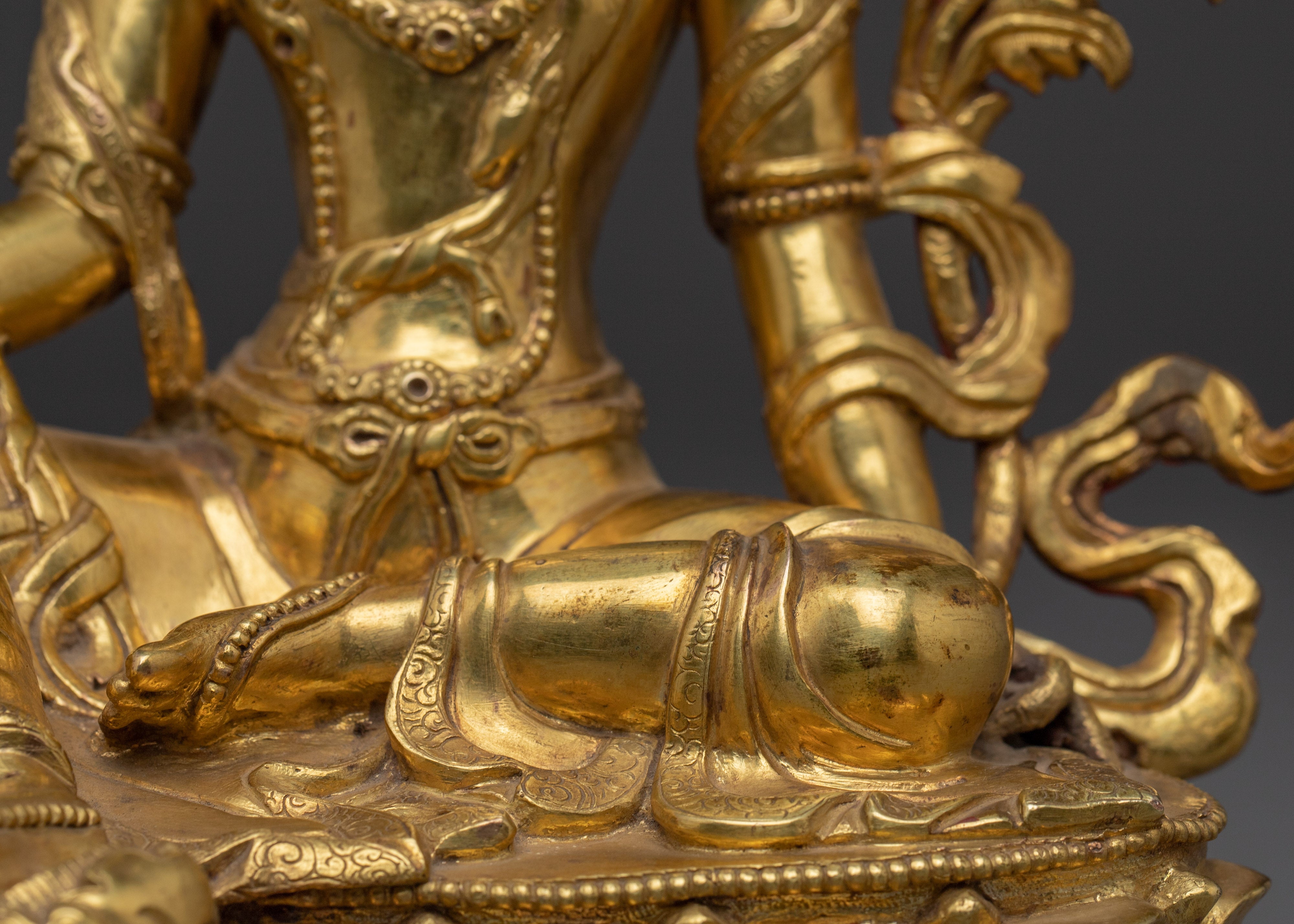 Golden Two Armed Chenrezig Statue | Spiritual Enlightenment