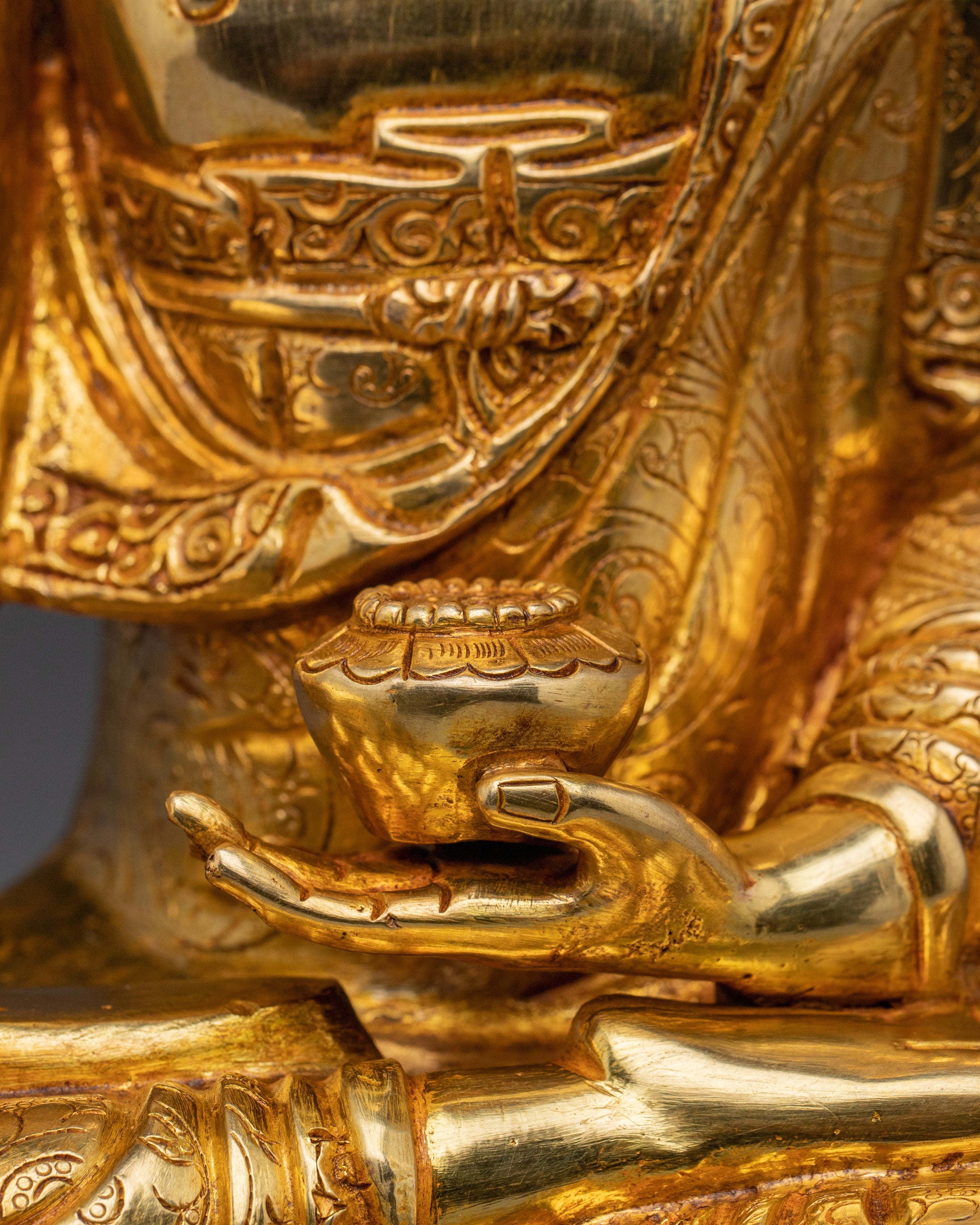Handcrafted Shakyamuni Buddha Statue for Meditation | 24K Gold Gilded Copper Sculpture