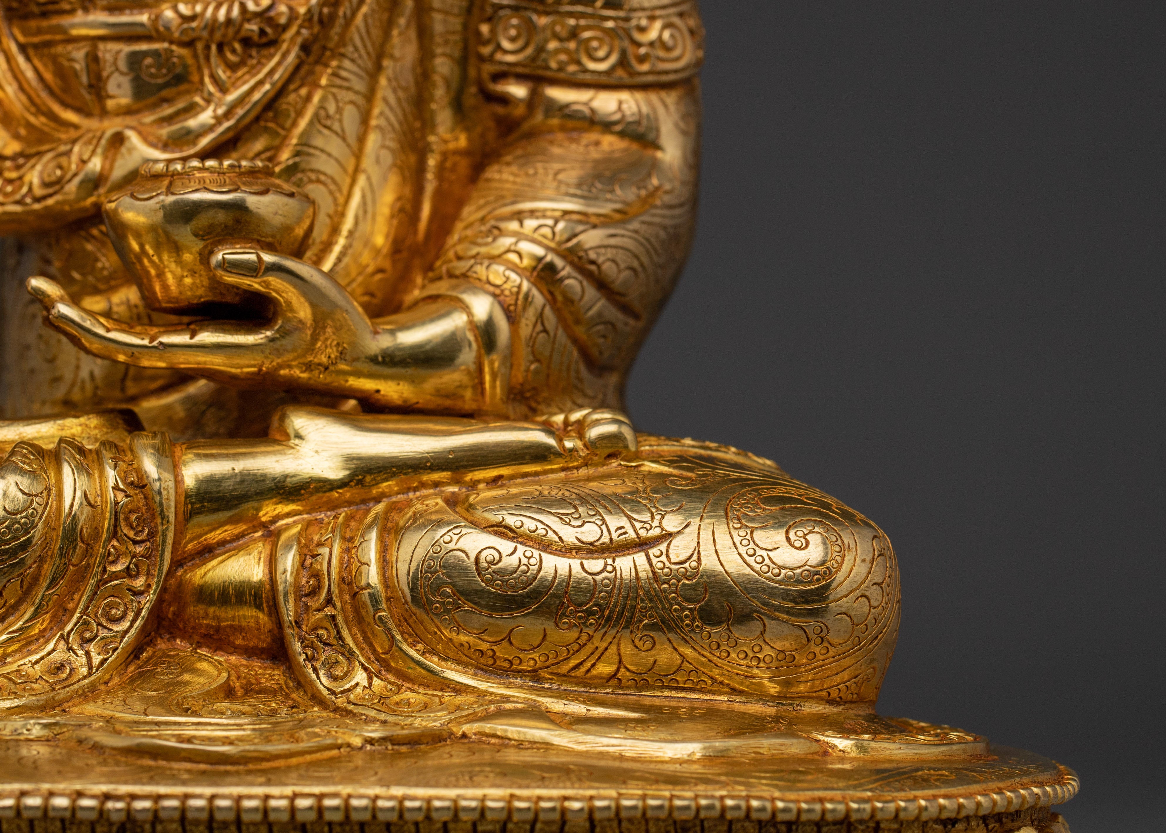 Handcrafted Shakyamuni Buddha Statue for Meditation | 24K Gold Gilded Copper Sculpture