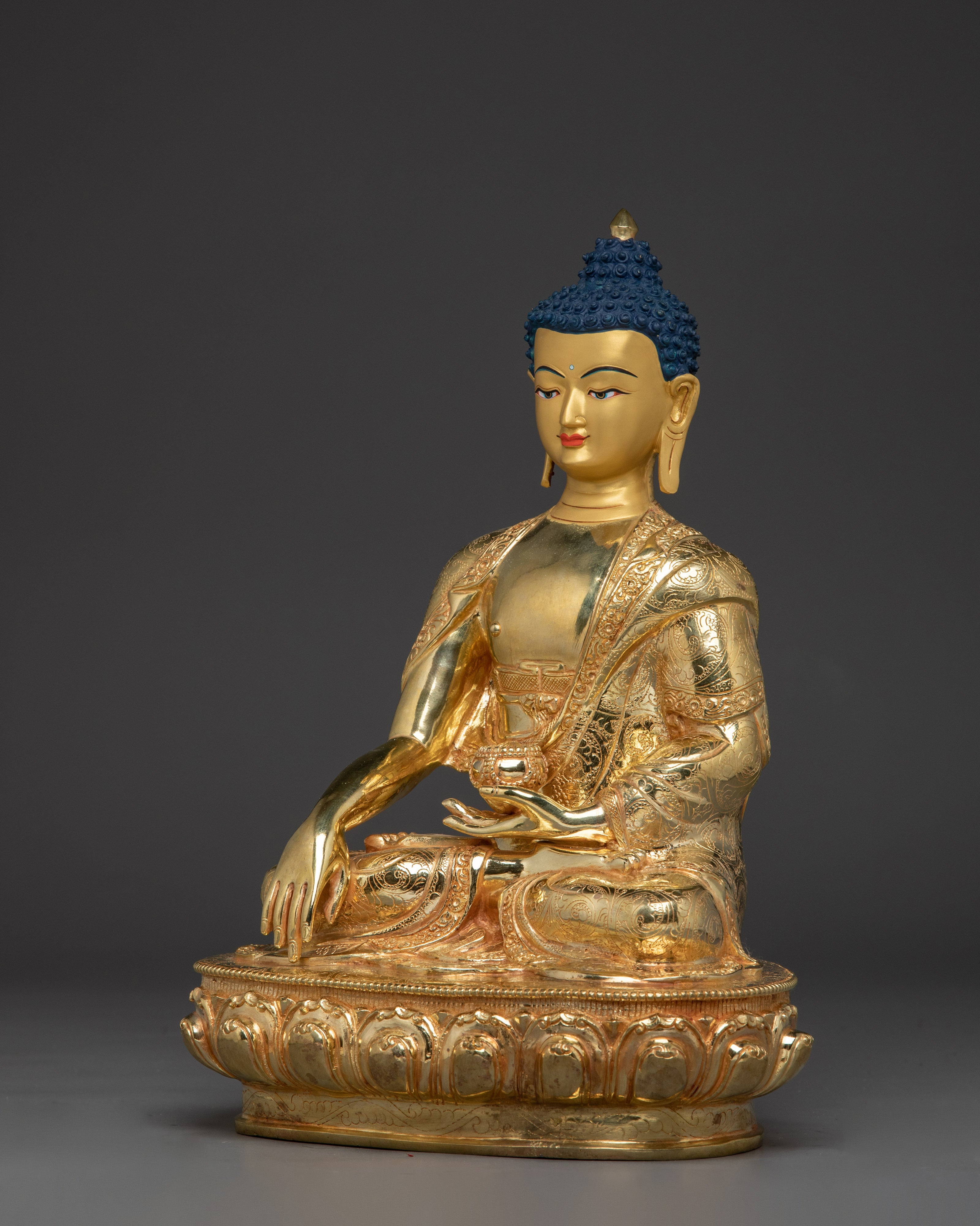 Golden Historical Buddha Gautama Artwork | Embodiment of Wisdom