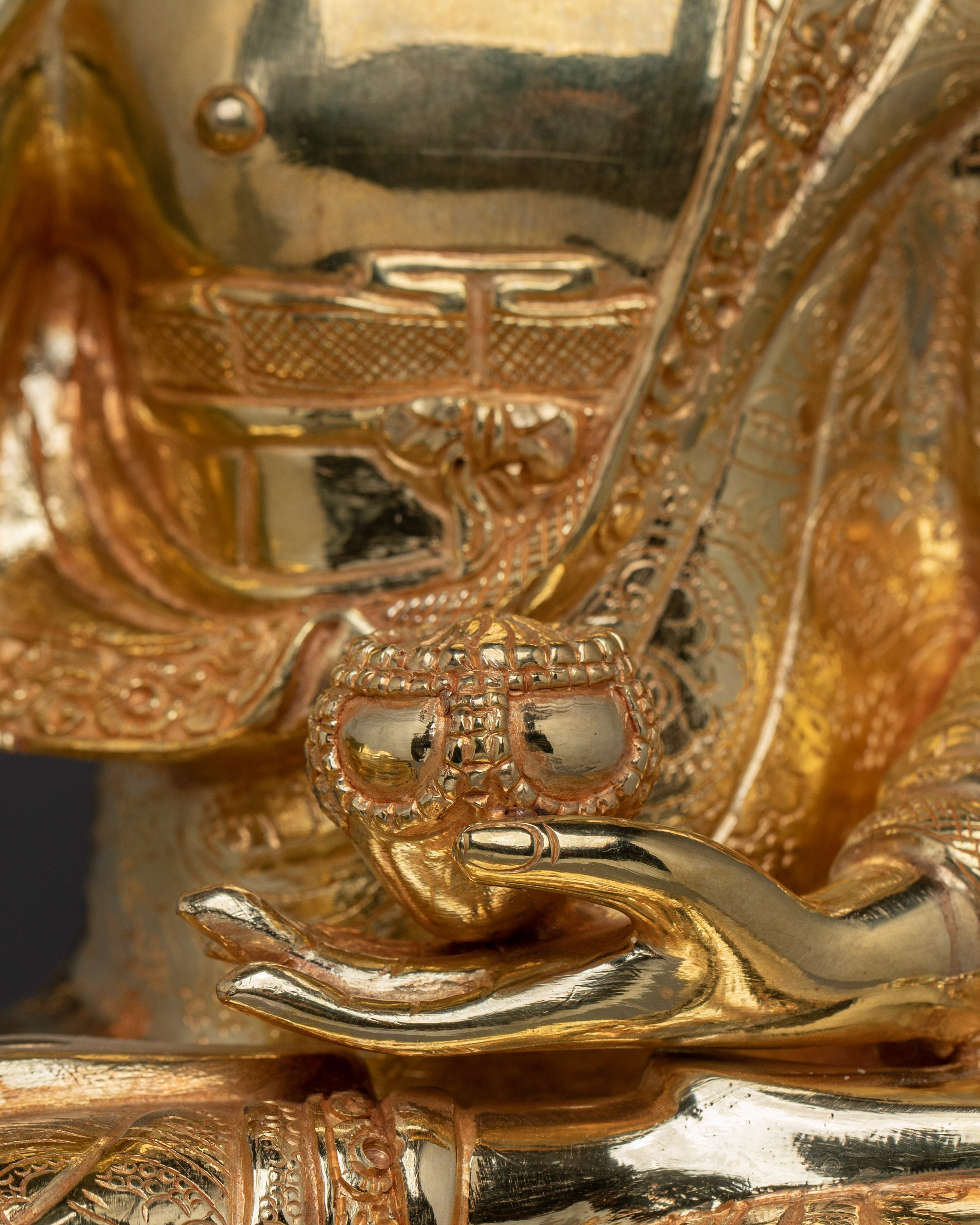Golden Historical Buddha Gautama Artwork | Embodiment of Wisdom