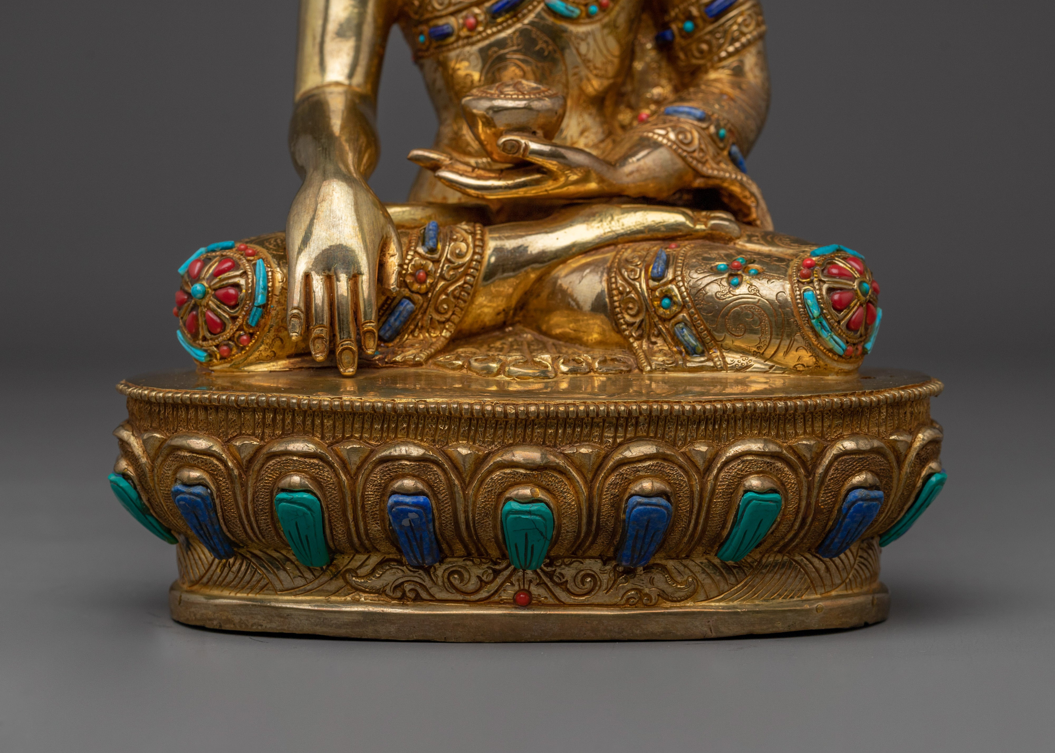 Paragon of Peace Shakyamuni Buddha | 24K Gold Gilded Statue