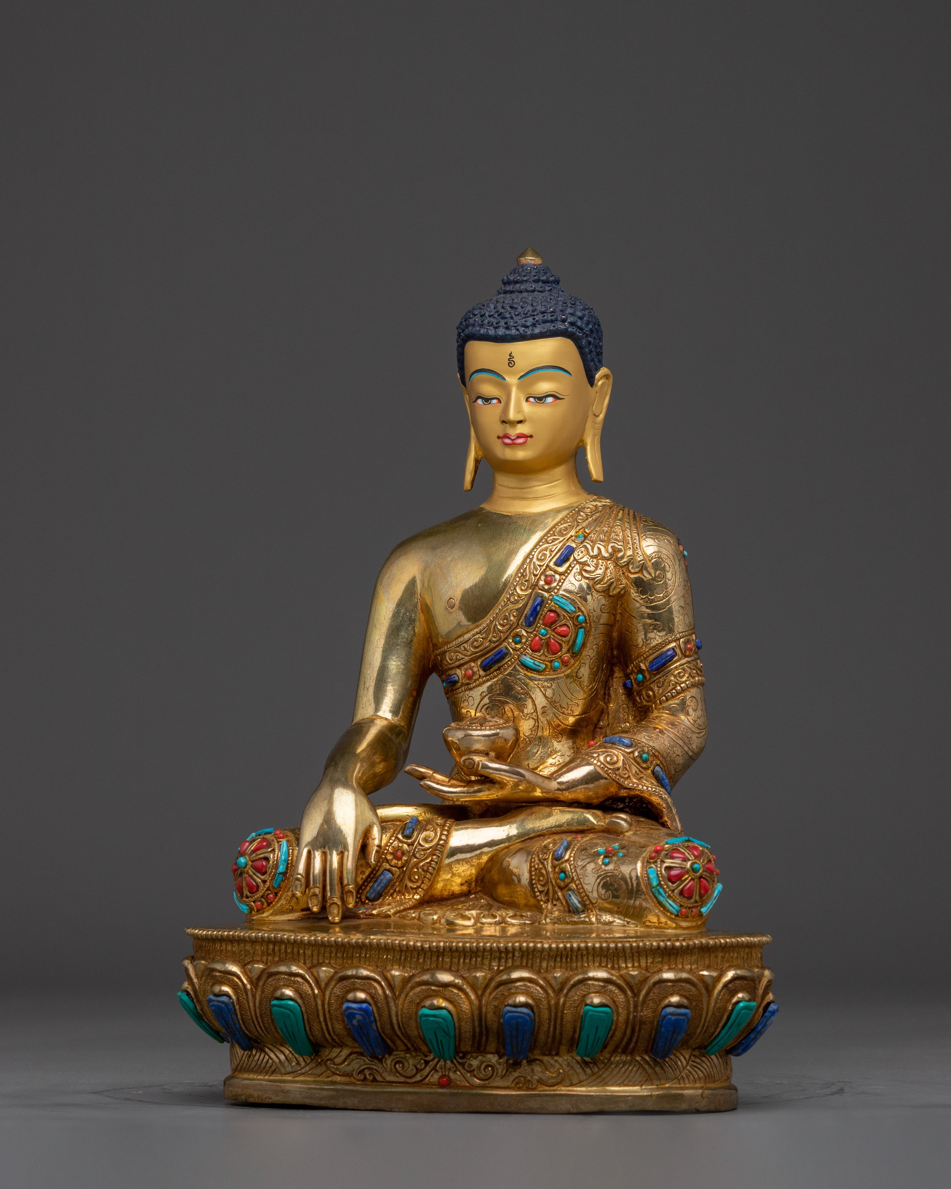 Paragon of Peace Shakyamuni Buddha | 24K Gold Gilded Statue