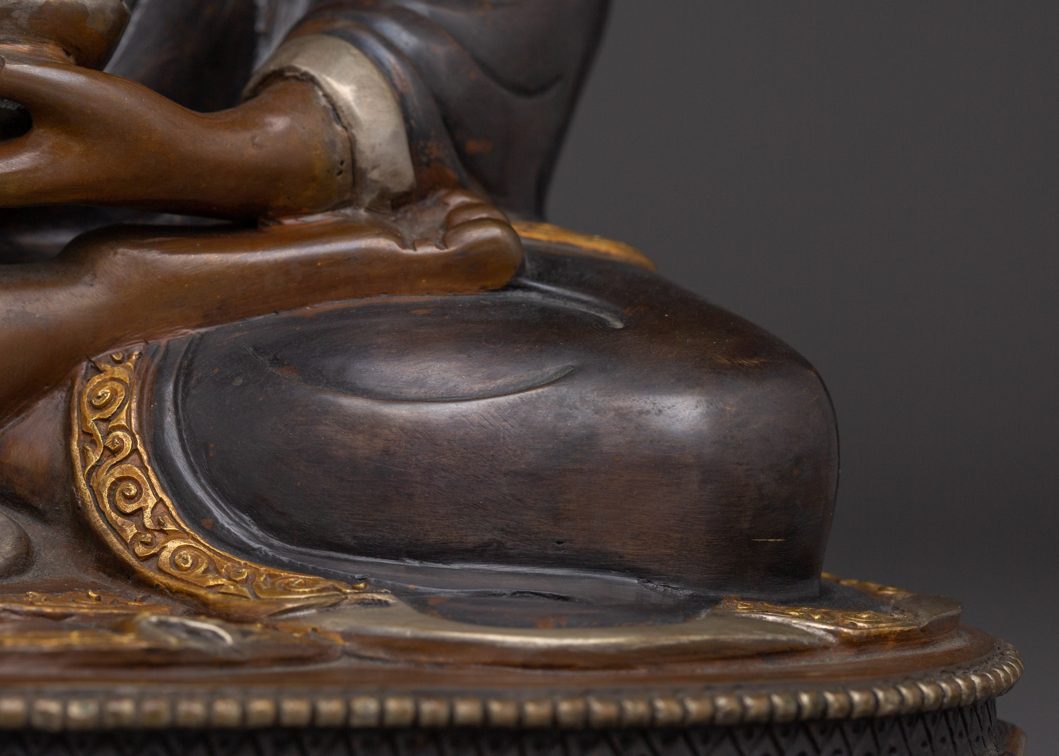 Elegant Oxidized Copper Shakyamuni Buddha Statue | Home Shrine & Mindfulness Practice