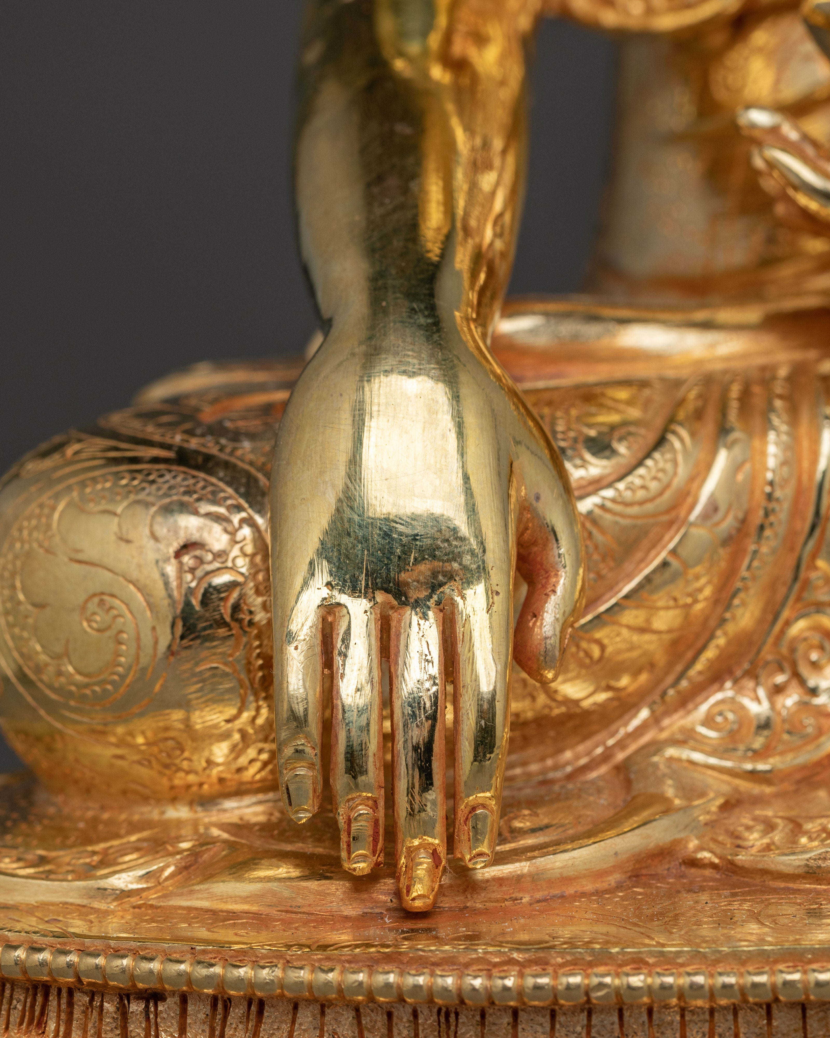 Peaceful Shakyamuni Buddha Copper Statue | Gautama Buddha Artwork