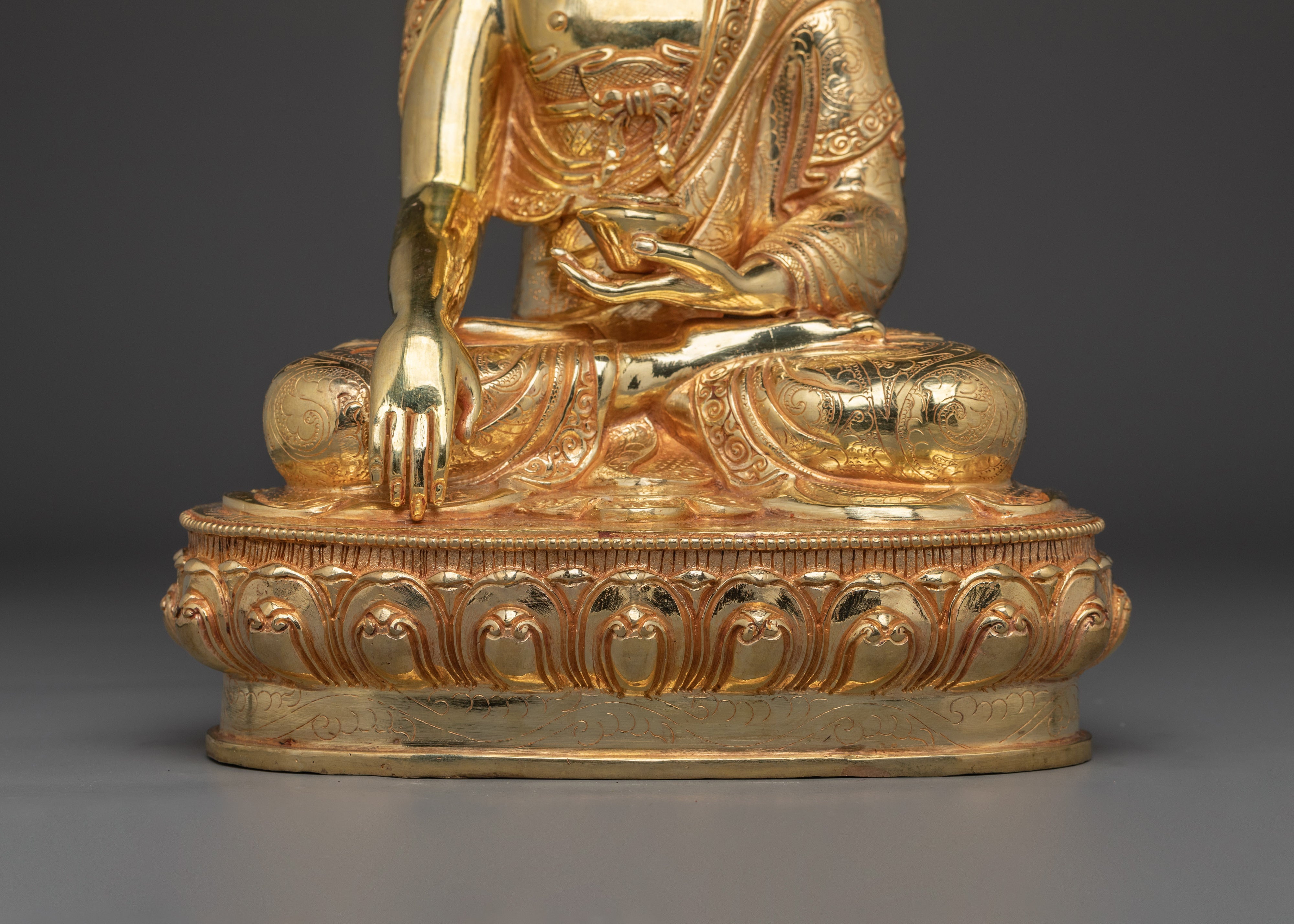 Peaceful Shakyamuni Buddha Copper Statue | Gautama Buddha Artwork