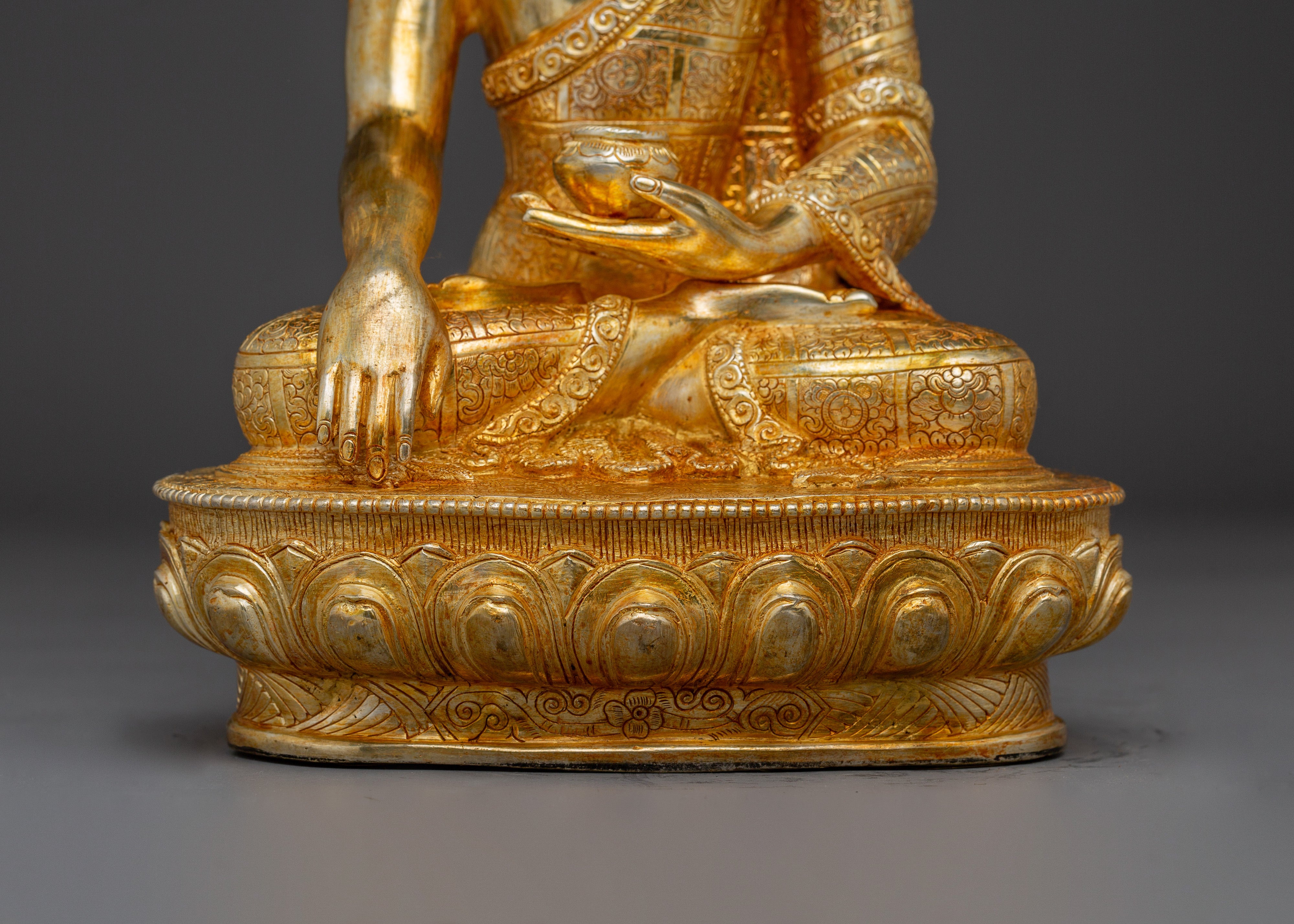 Handcrafted Copper Artwork Shakyamuni Buddha Statue | Gold and Acrylic Paintings