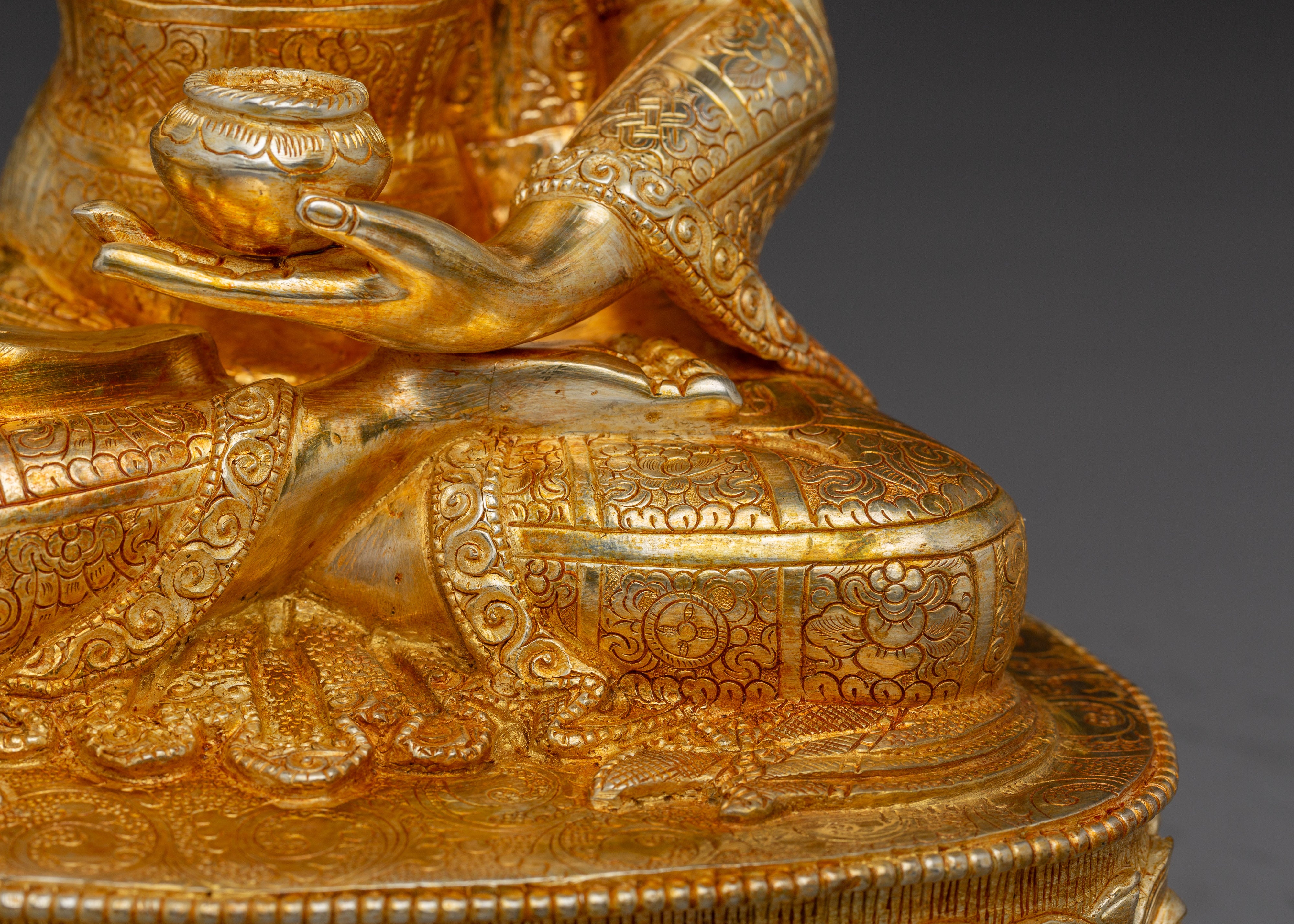 Handcrafted Copper Artwork Shakyamuni Buddha Statue | Gold and Acrylic Paintings