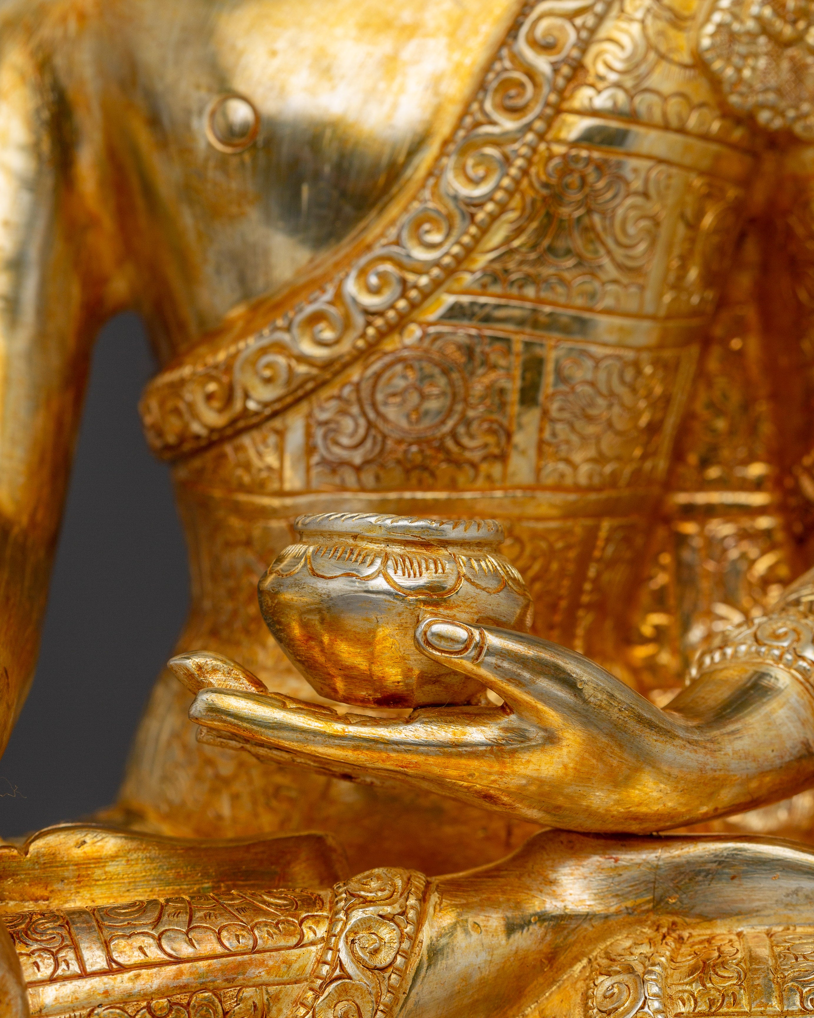 Handcrafted Copper Artwork Shakyamuni Buddha Statue | Gold and Acrylic Paintings