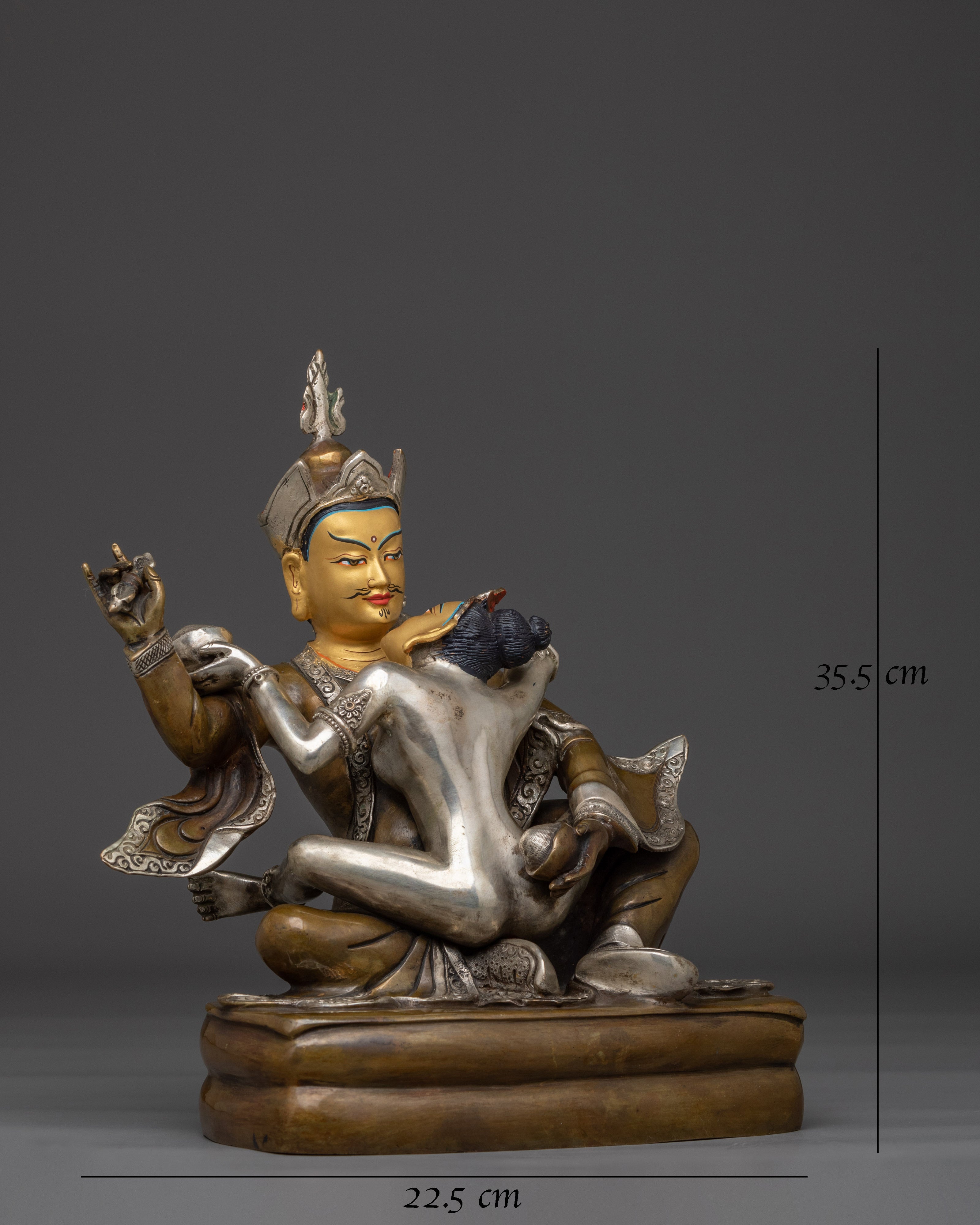tibetan-guru-rinpoche-with-consort-statue