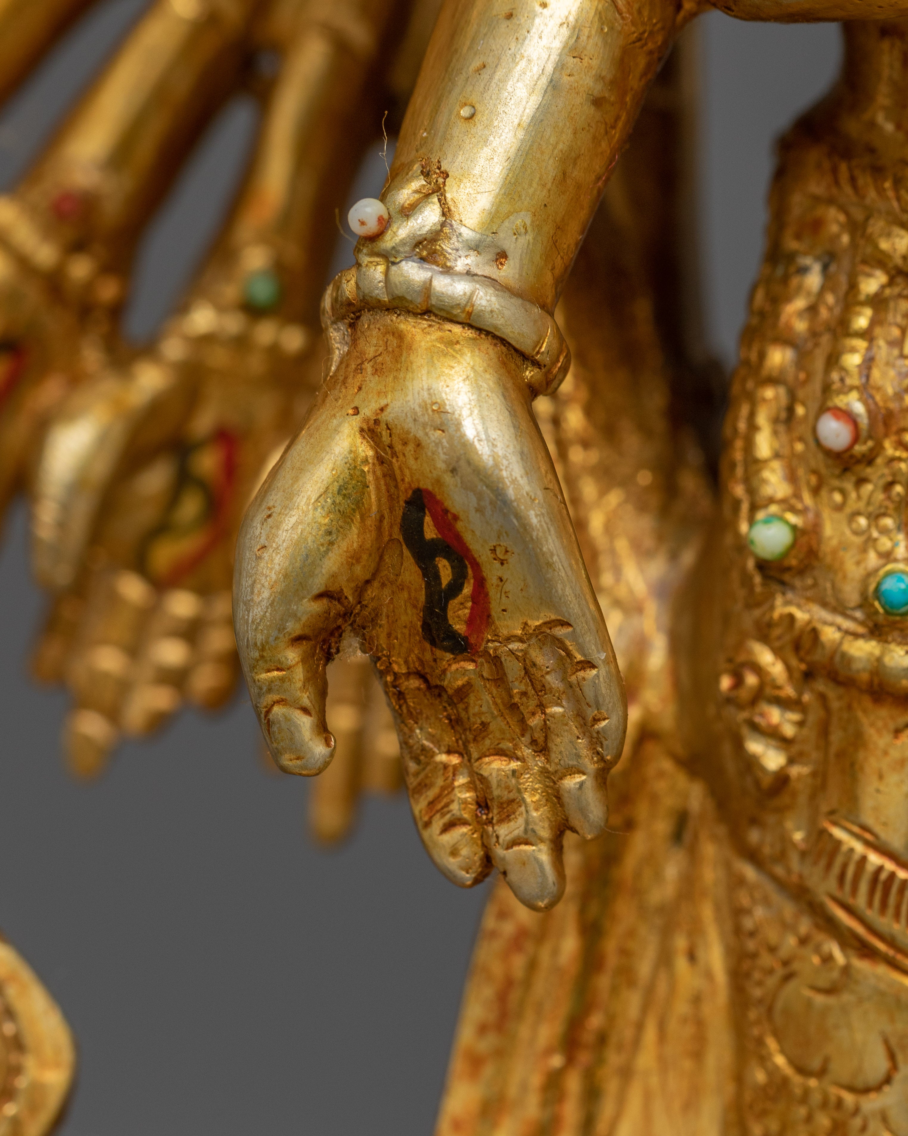 1000 Armed Chenrezig Gold and Copper Statue | Sacred Chenrezig Sculpture for Altar