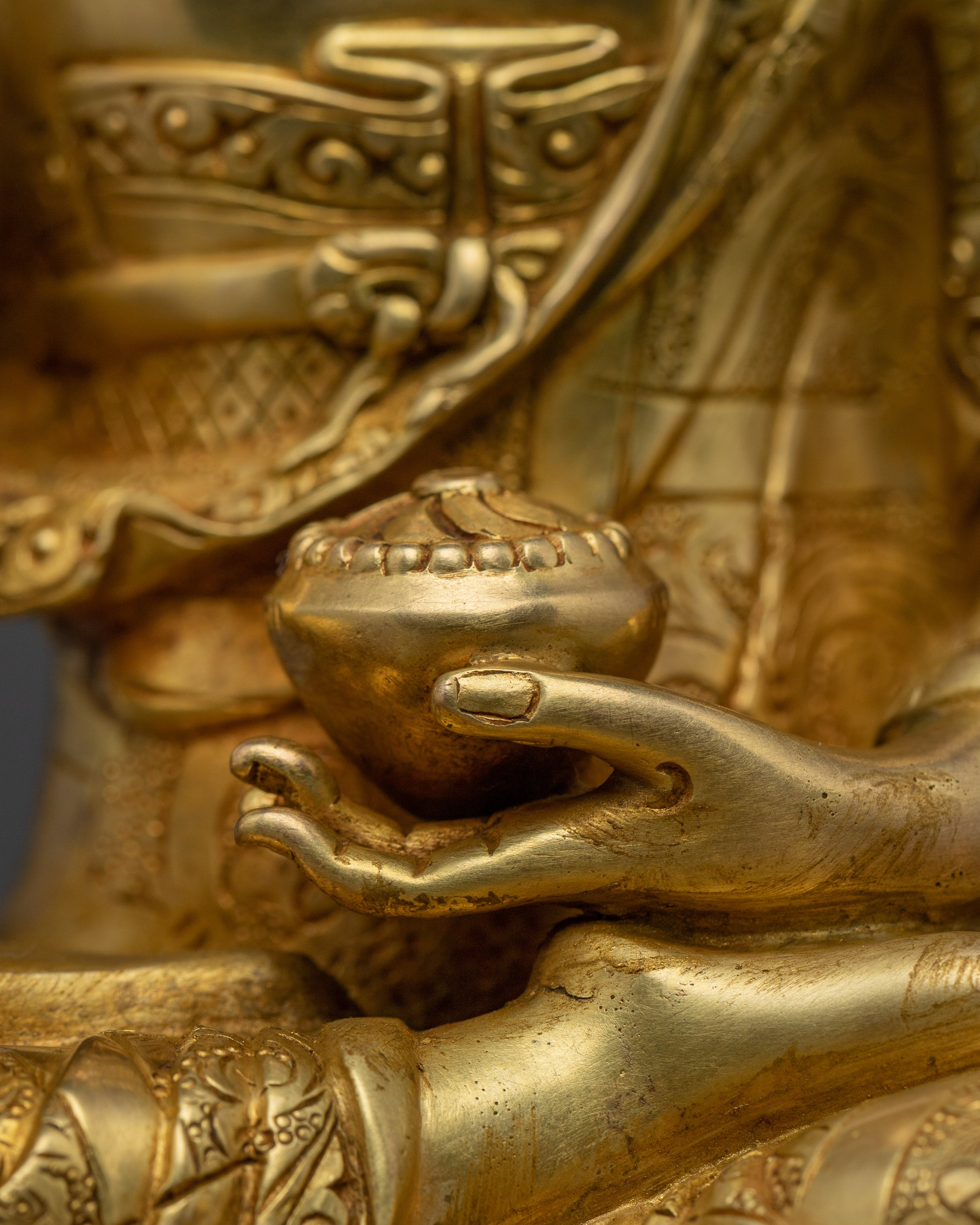 Shakyamuni Buddha Golden Decor Statue | Gautama Buddha Artwork