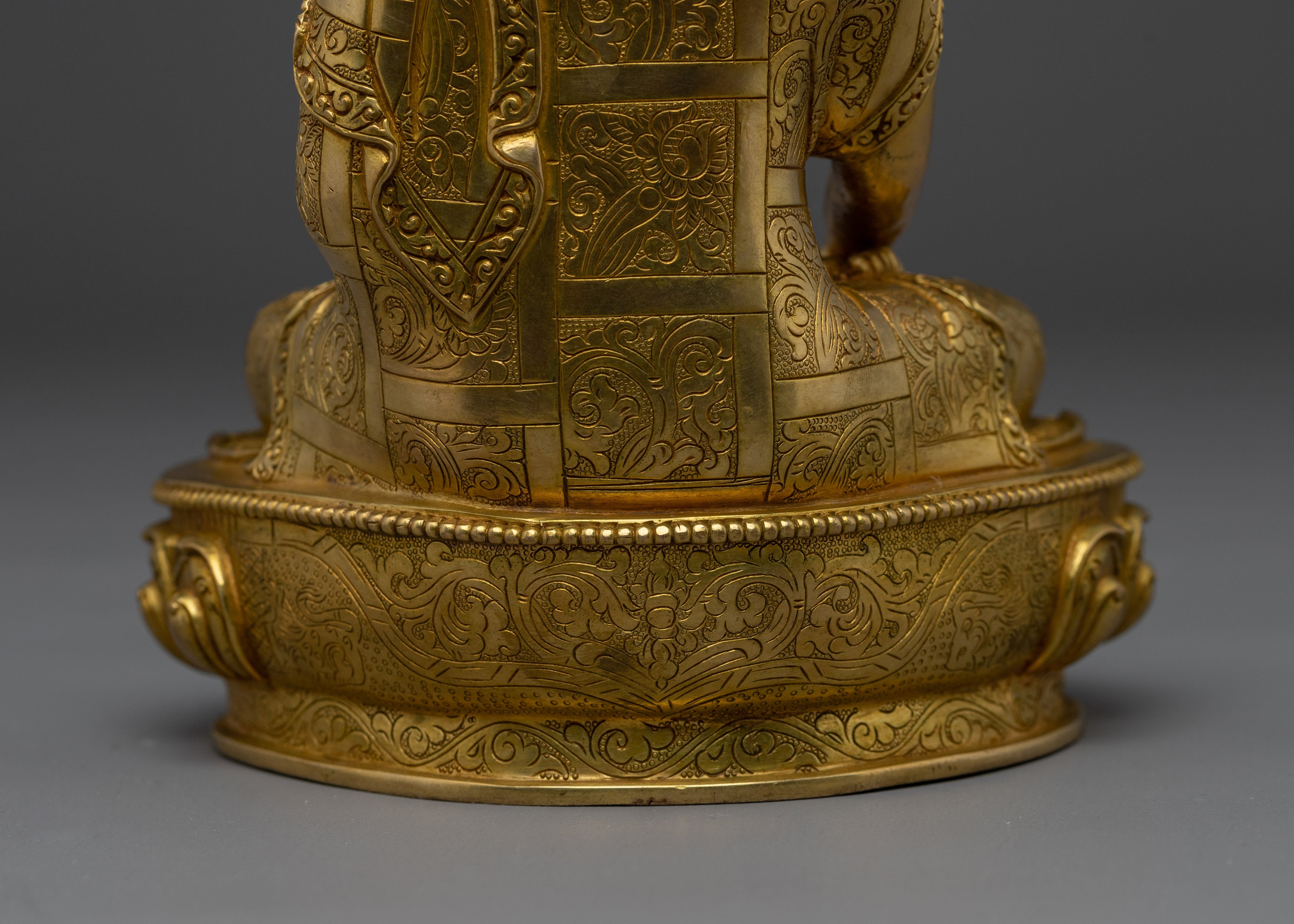 Shakyamuni Buddha Golden Decor Statue | Gautama Buddha Artwork