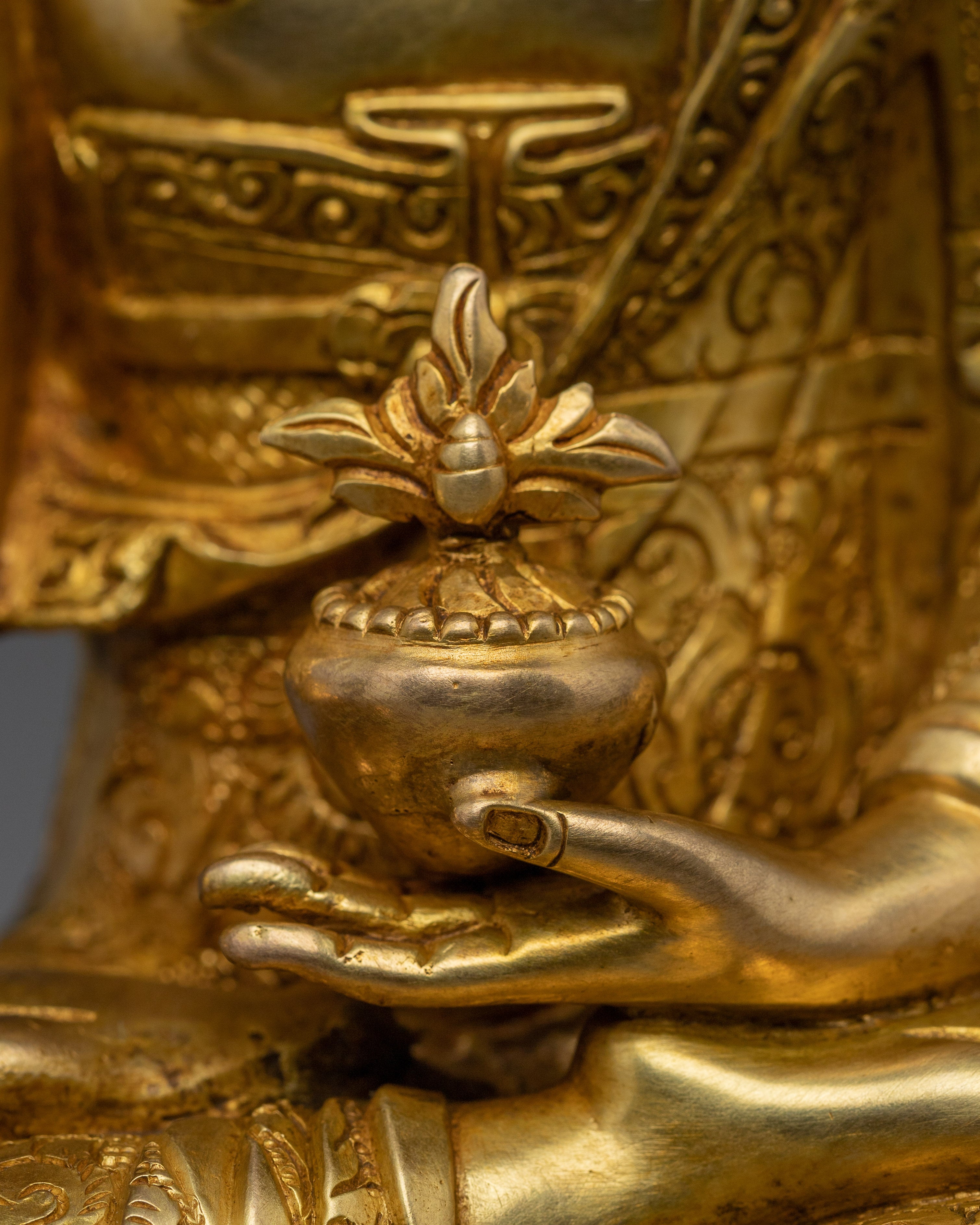 Enlightened Healer Medicine Buddha Statue | Bhaiṣajyaguru Artwork