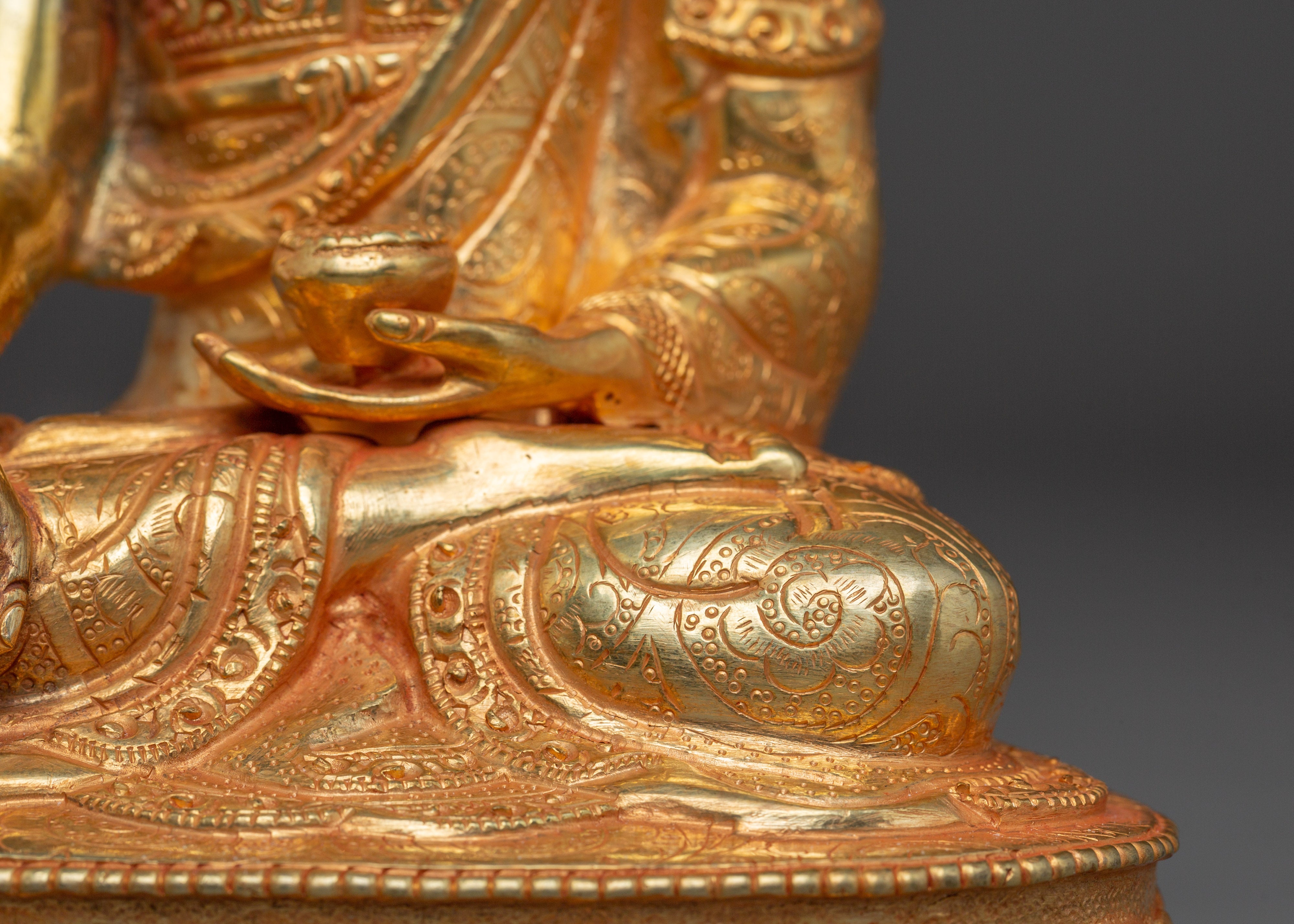 Spiritual Statue of Shakyamuni Buddha | Enlightenment Symbol