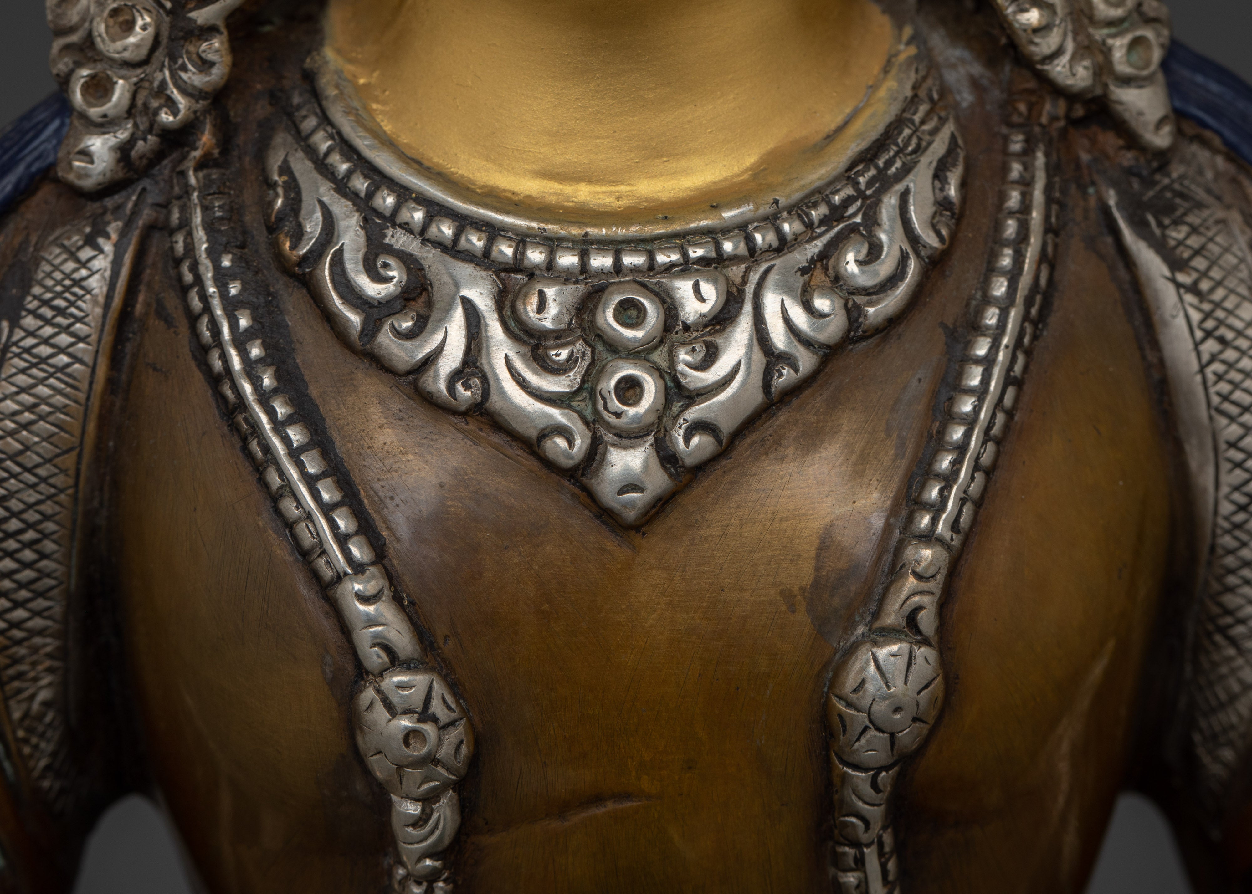 Handcrafted Amitayus Buddhist Oxidized Statue | Spiritual Altar Decor for Meditation