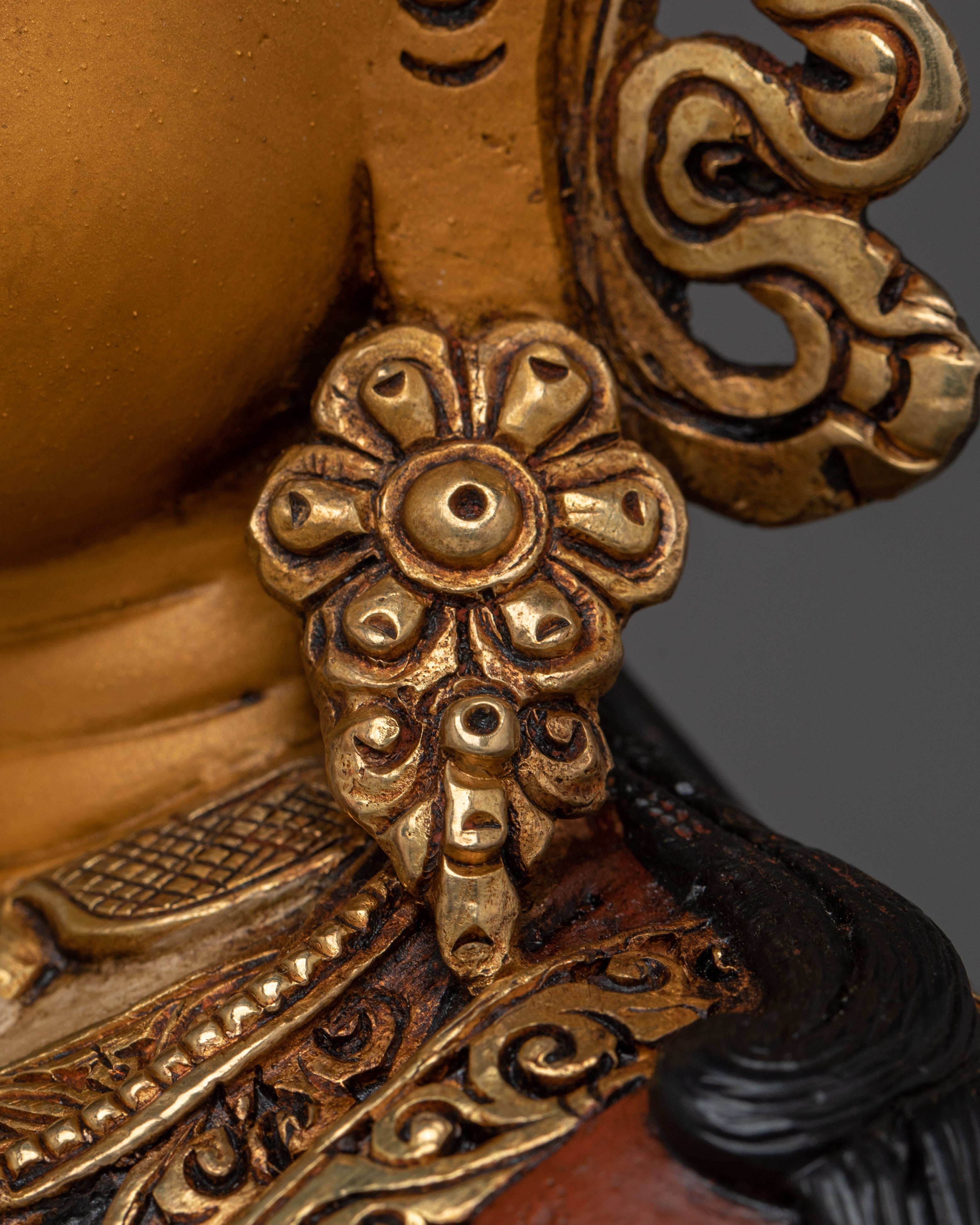 Spiritual Sculpture of Guru Rinpoche | Lotus-Born Master
