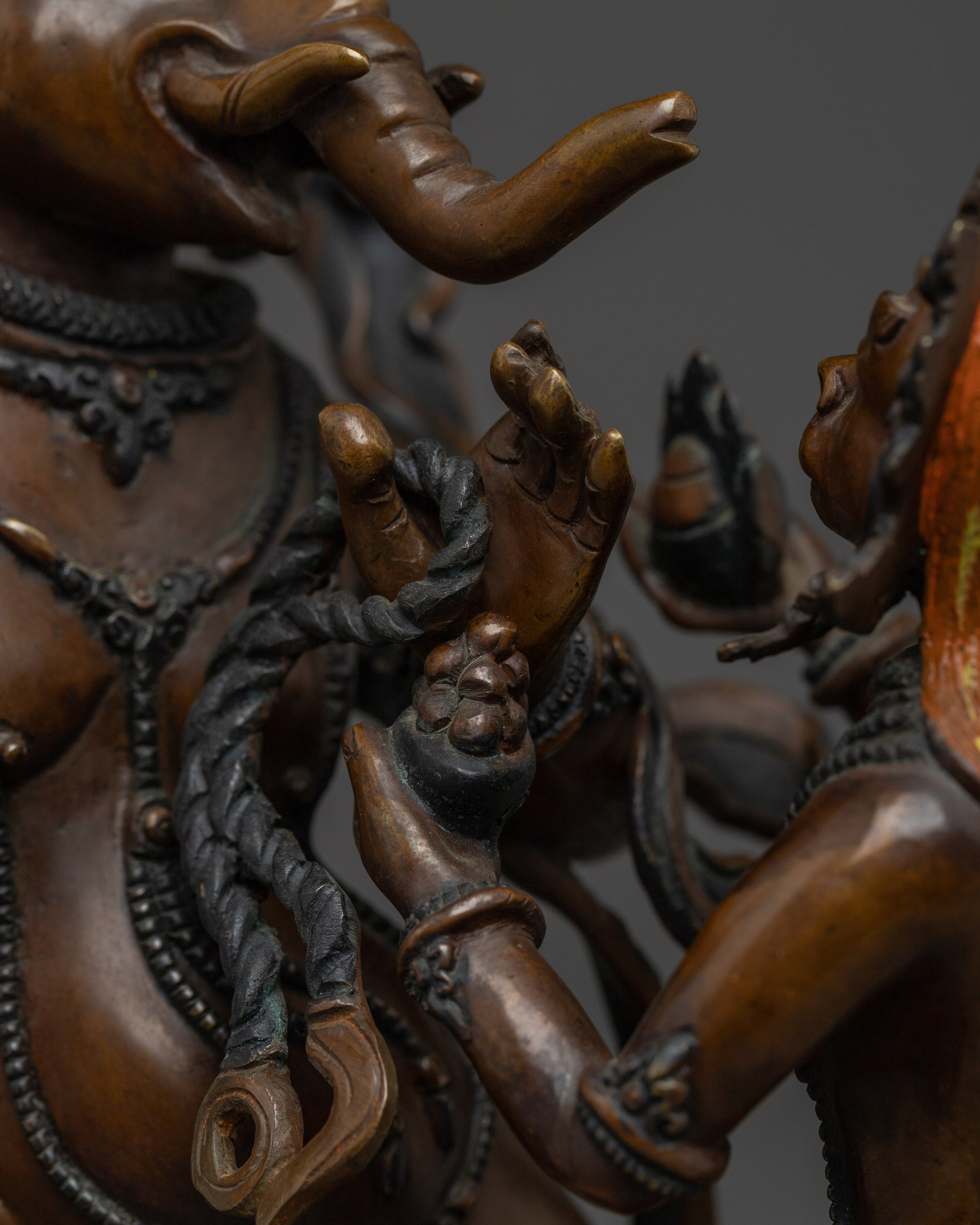 Handcrafted Ganesh statue in oxidized copper | Meditation and Spiritual Decor