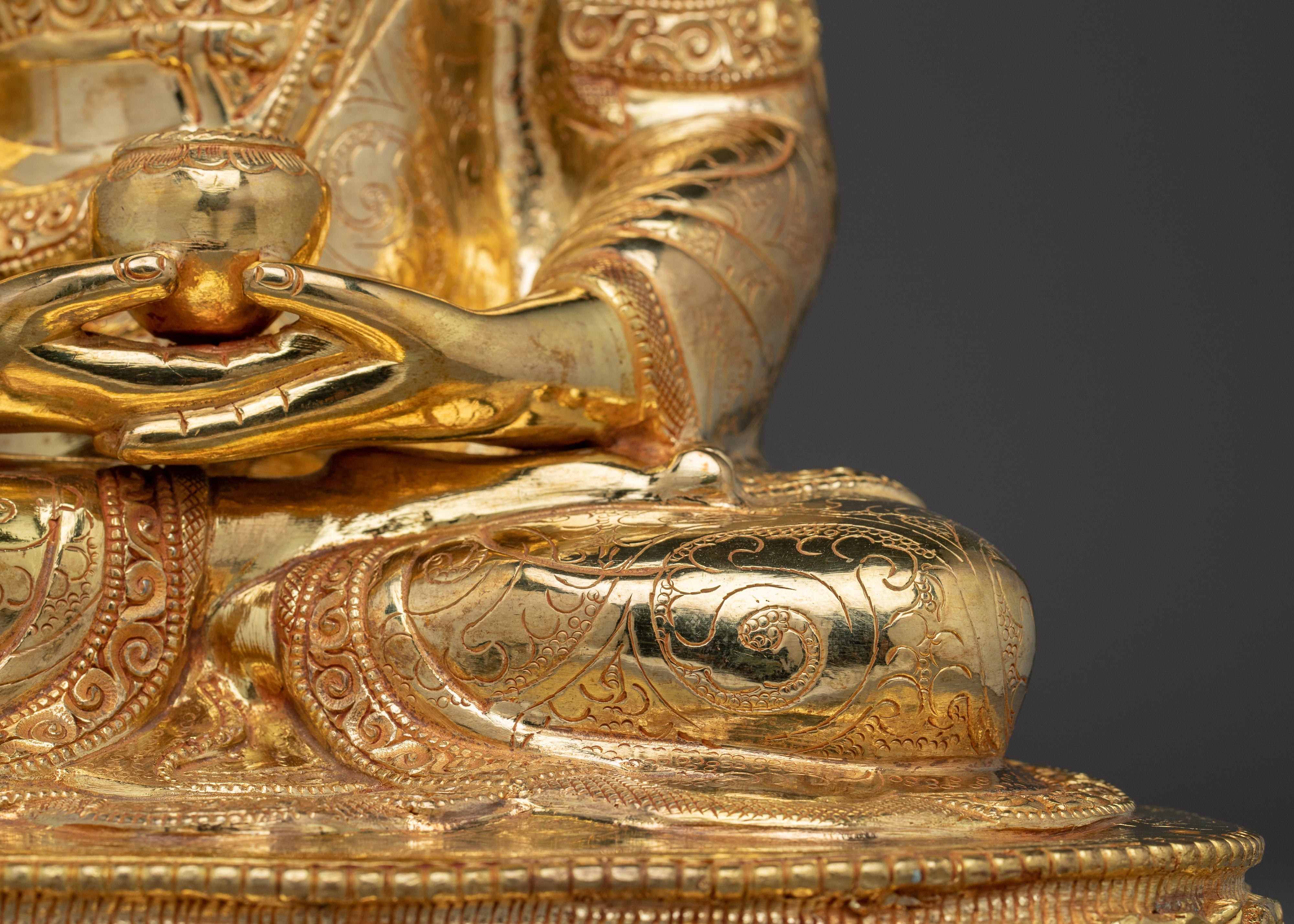 Sukhavati Ruler Amitabha Buddha Figurine | Altar Decor for Meditation