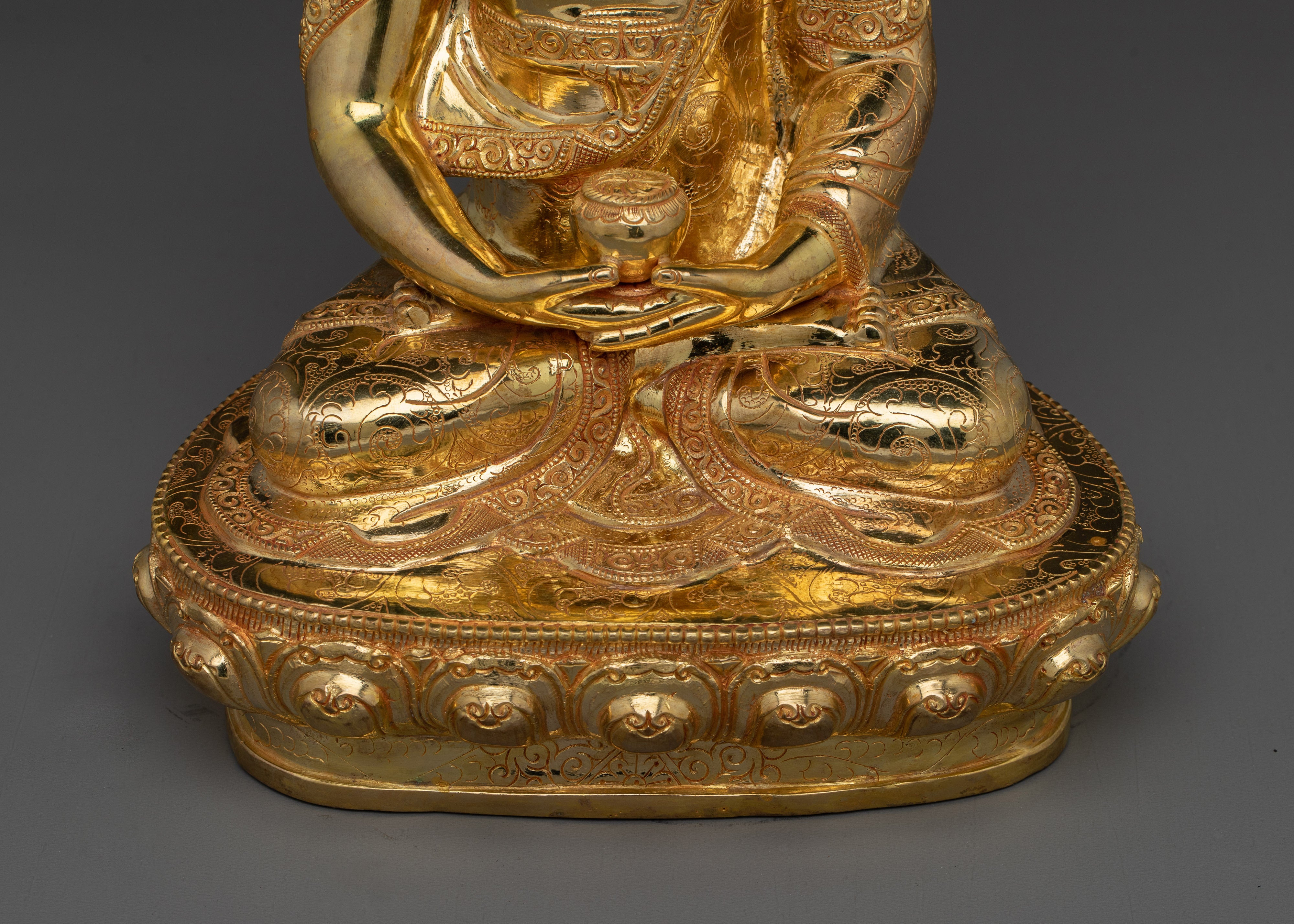 Sukhavati Ruler Amitabha Buddha Figurine | Altar Decor for Meditation