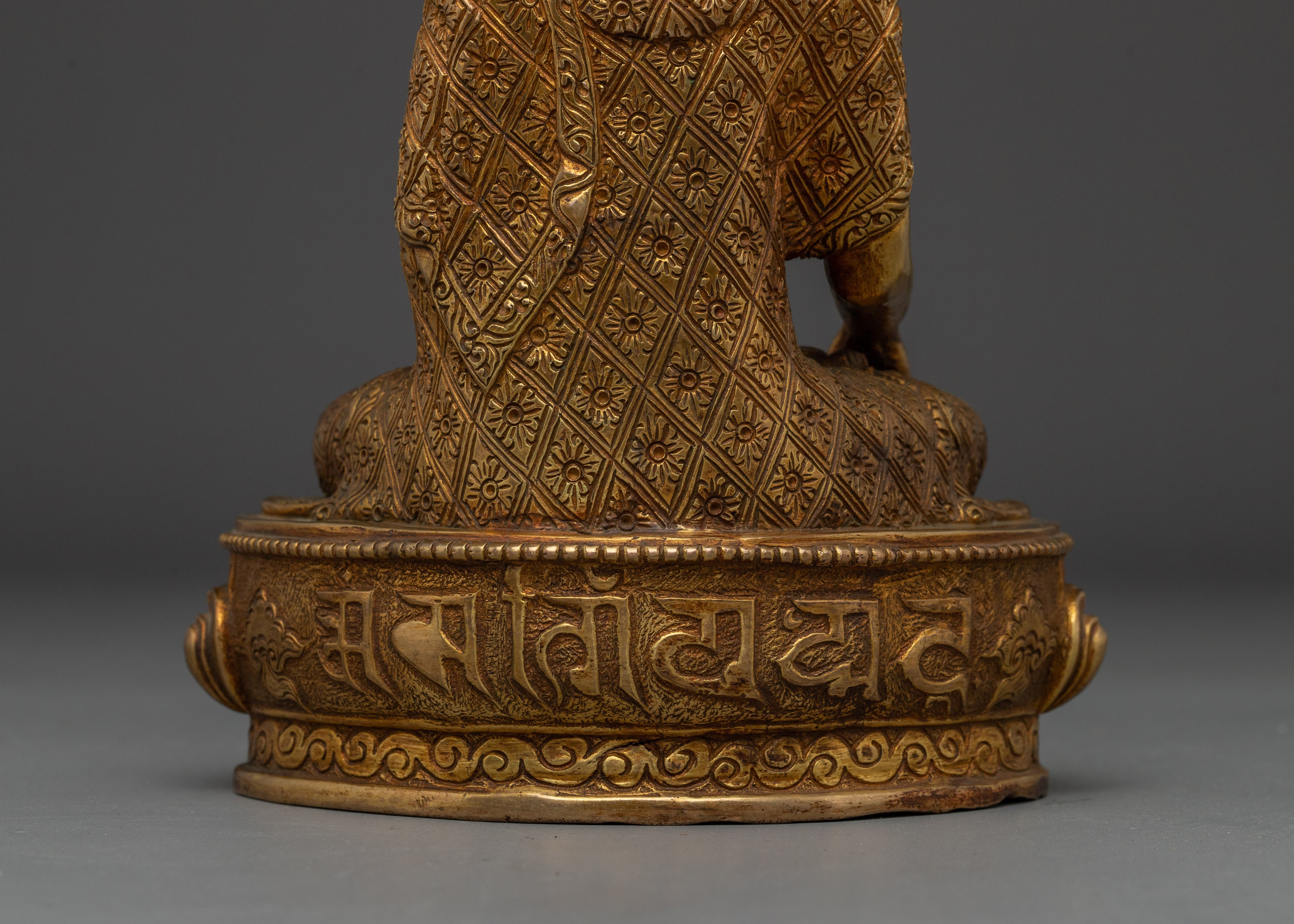 Traditional Shakyamuni Buddha Art | Enlightenment Symbol