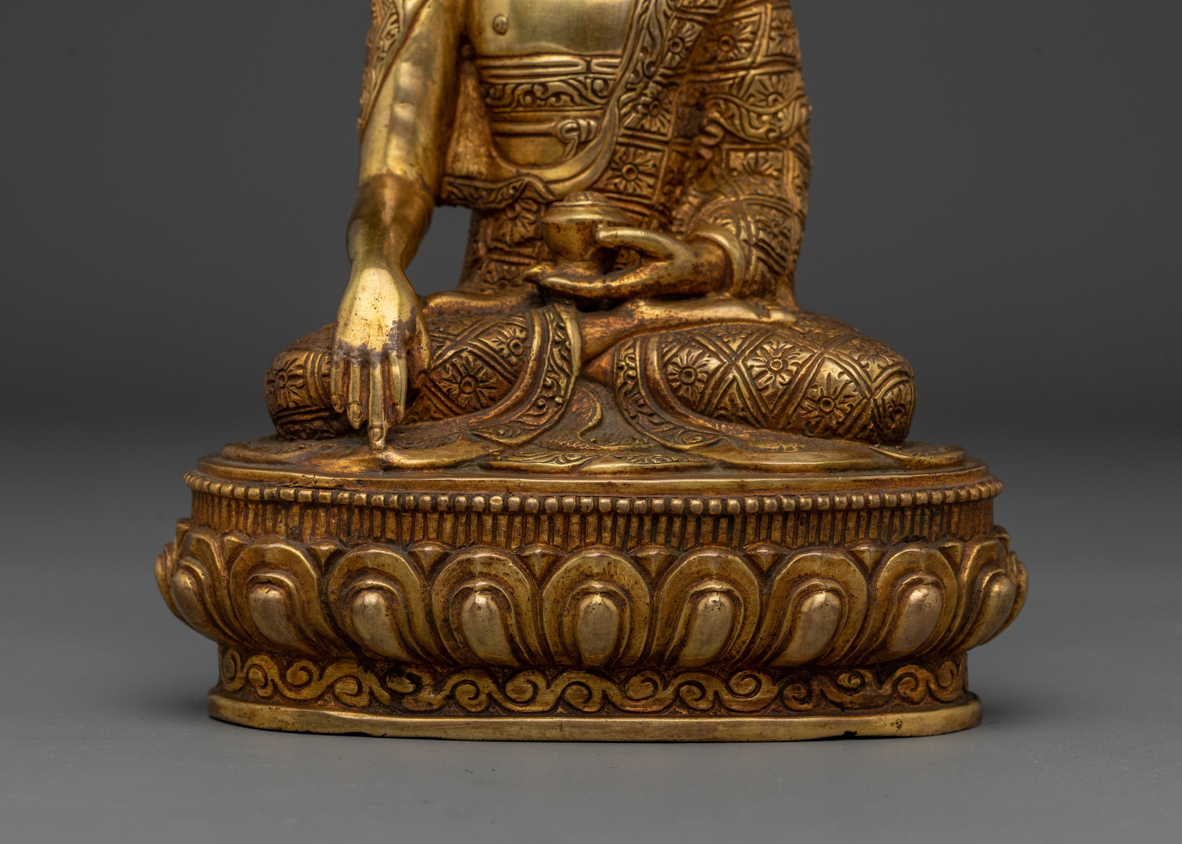 Traditional Shakyamuni Buddha Art | Enlightenment Symbol