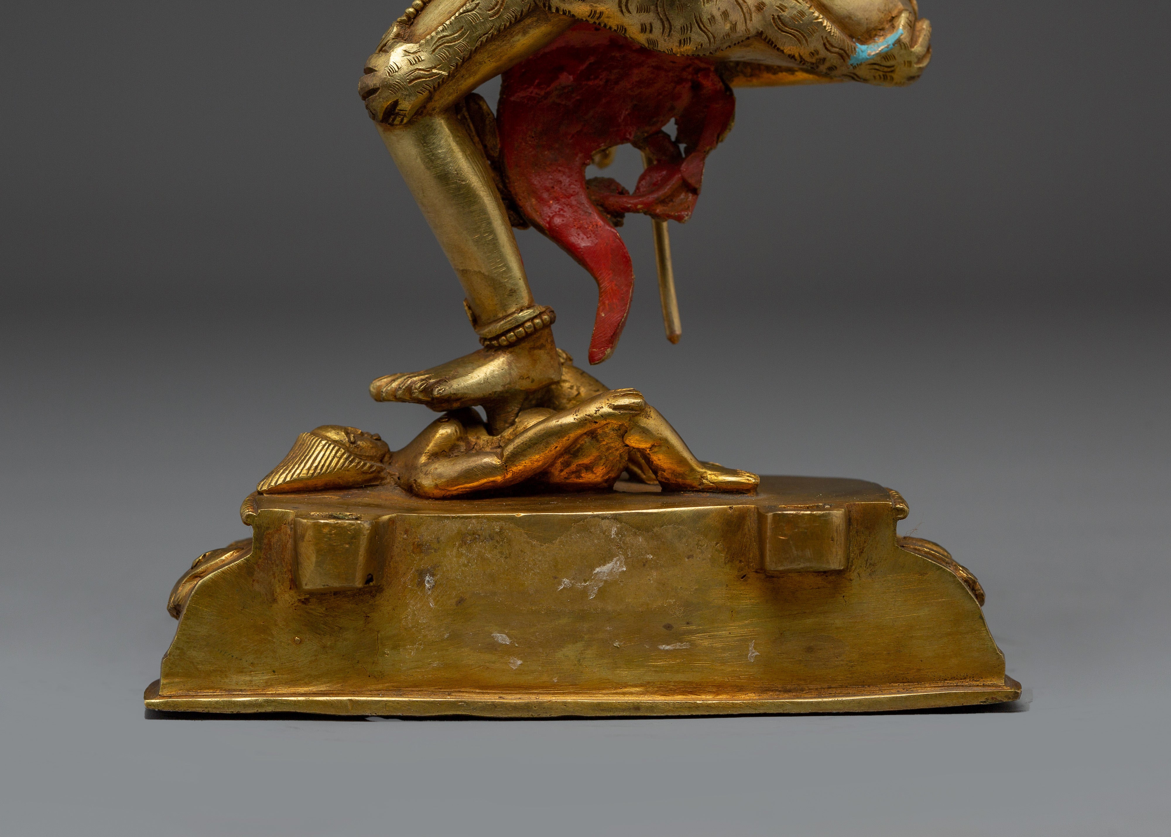 Fierce Simhamukha Statue | Lion-Headed Deity Artwork