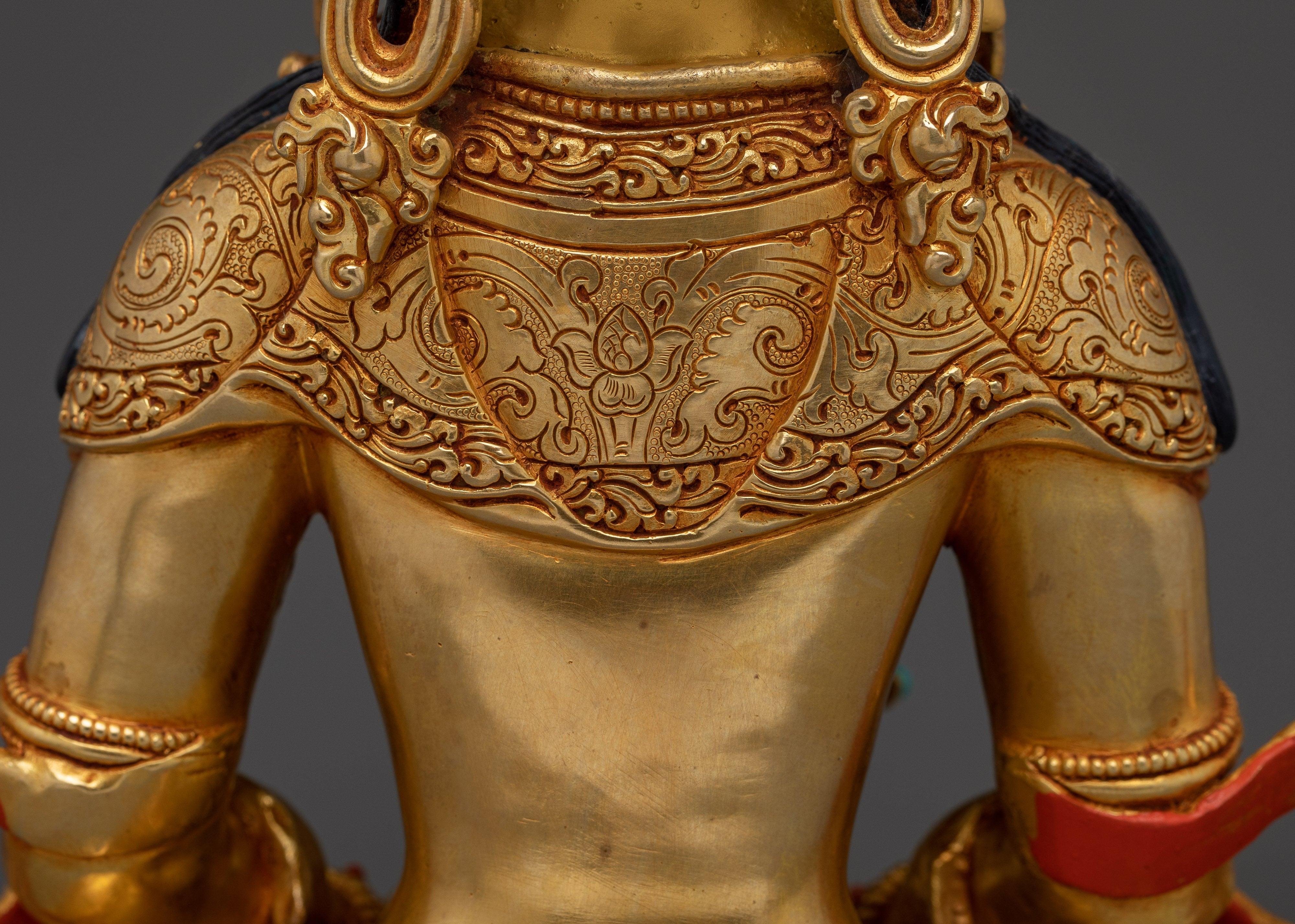 Gold Gilded Vairocana Buddha Statue | Traditional Artwork