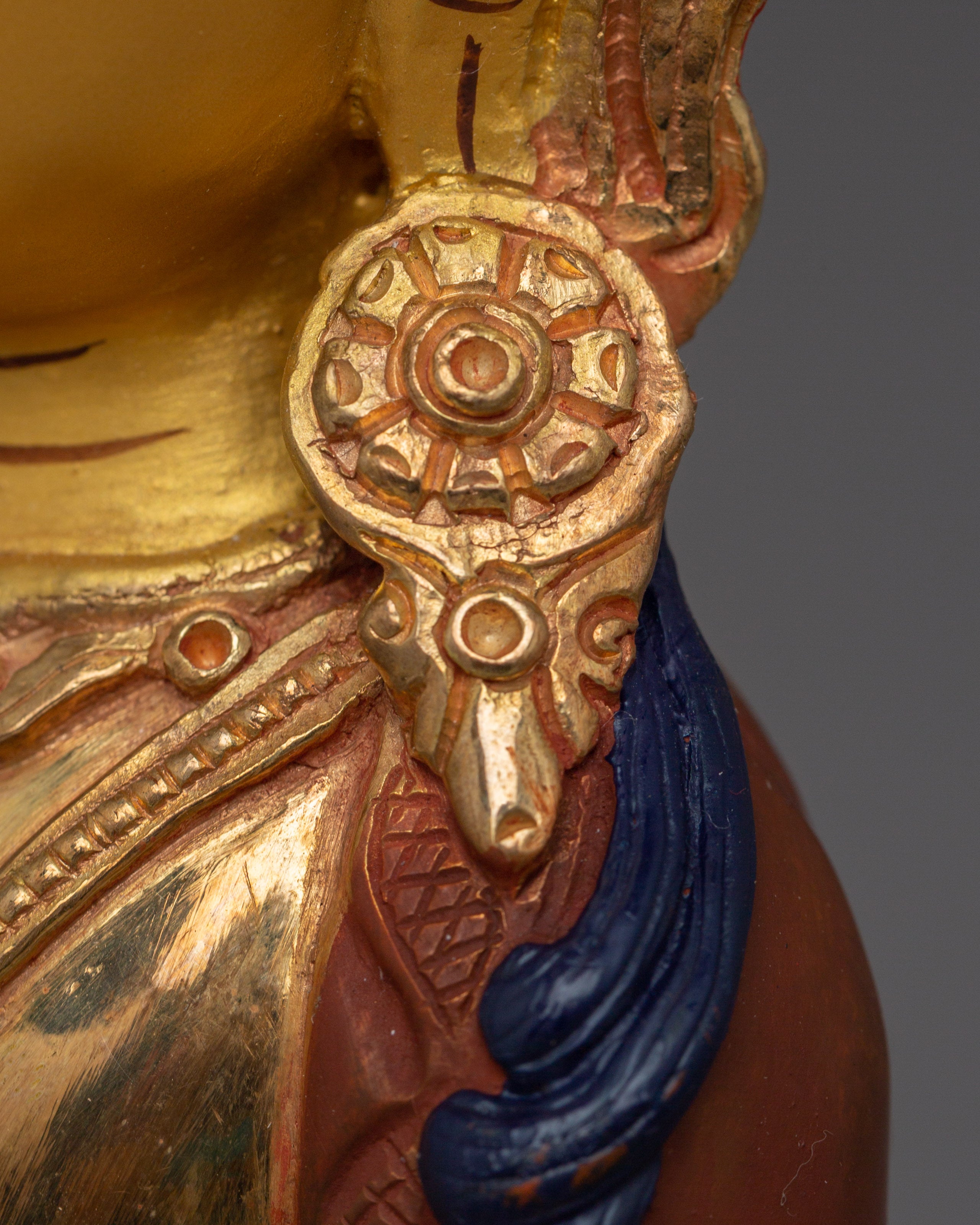 Healing Deity Amitayus Figurine | Traditional Himalayan Art