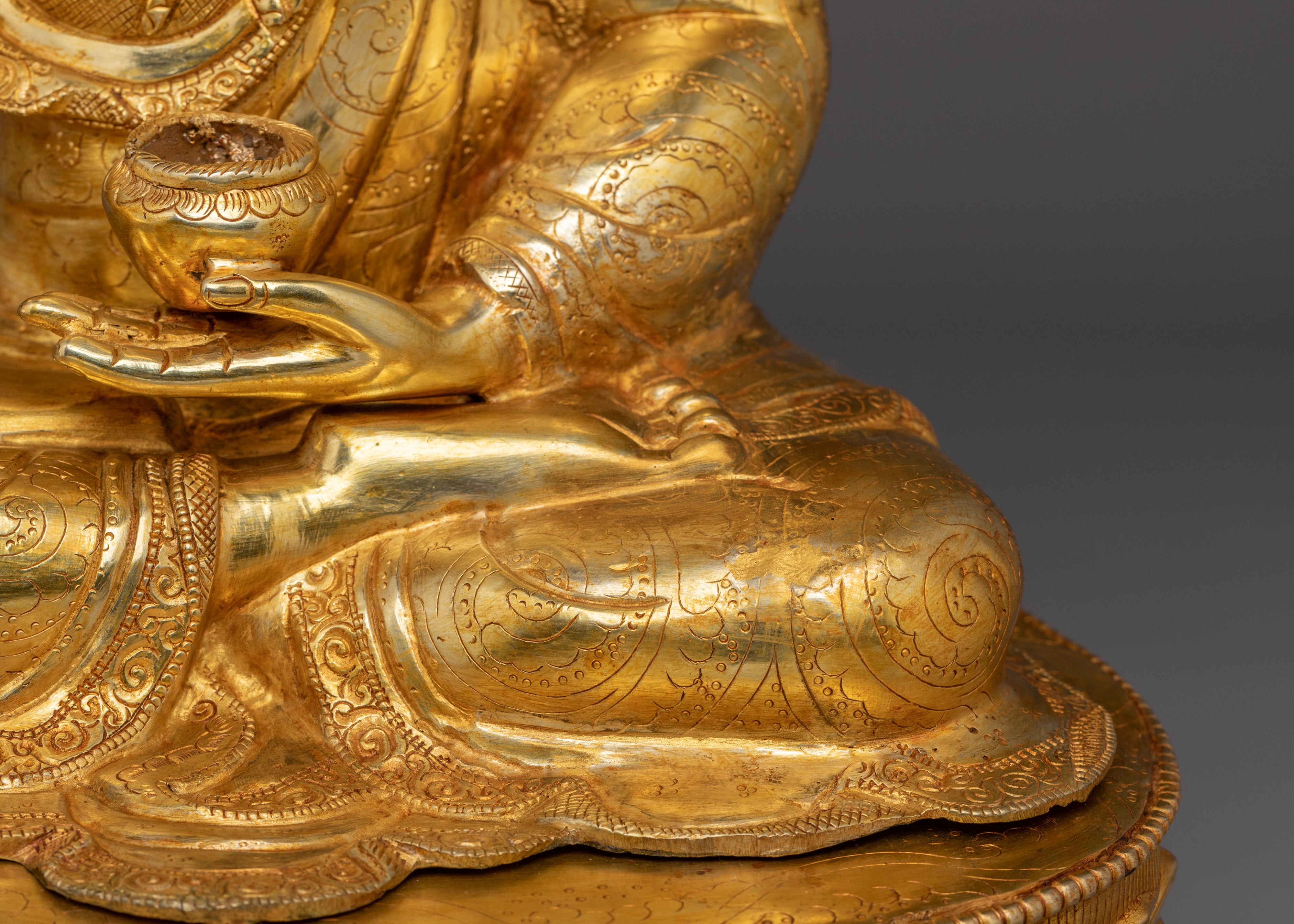 Radiant Crown Shakyamuni Buddha Statue | Sage of the Shakyas