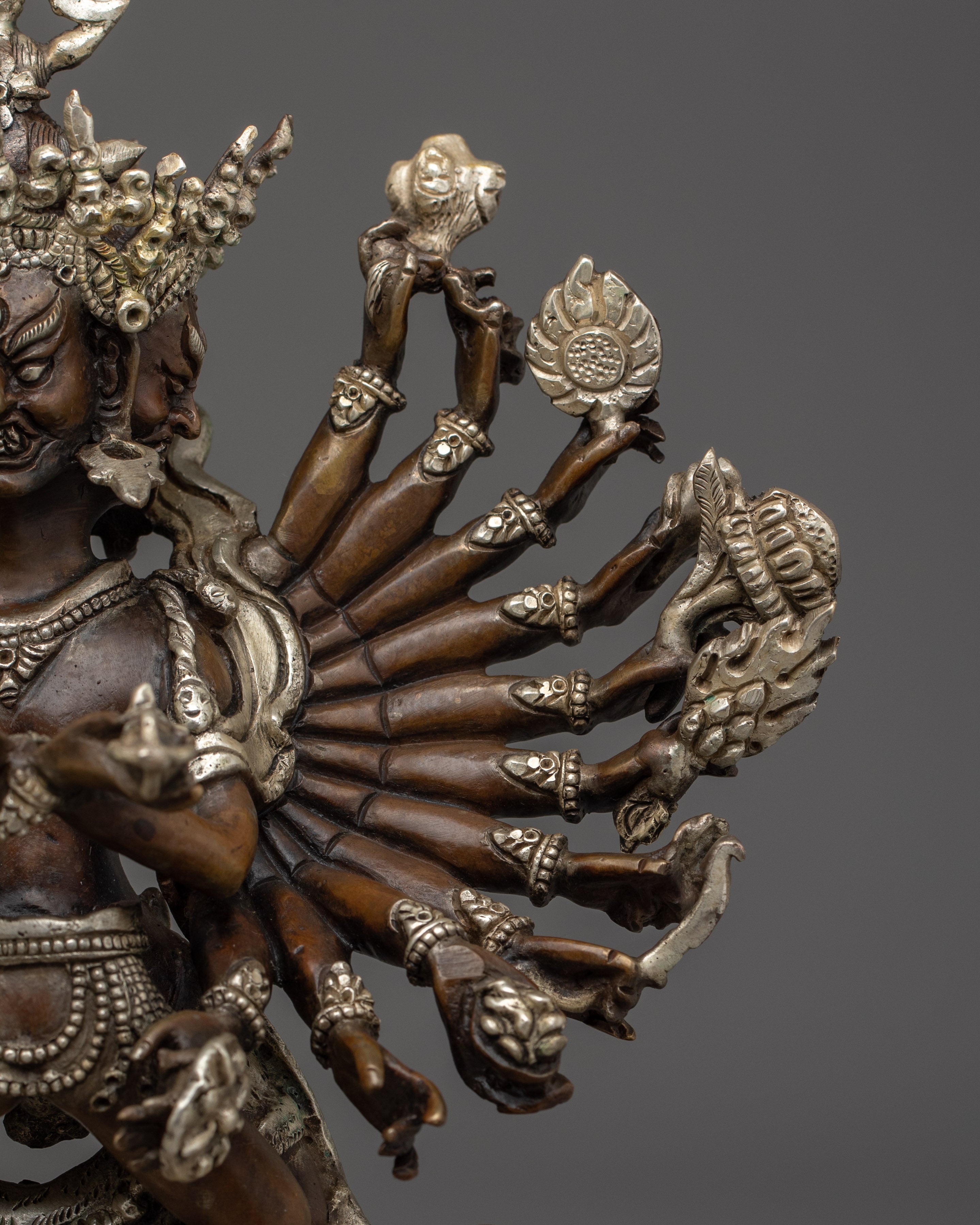 Silver-plated Kalachakra statue in oxidized copper | Enlightenment and Transformation