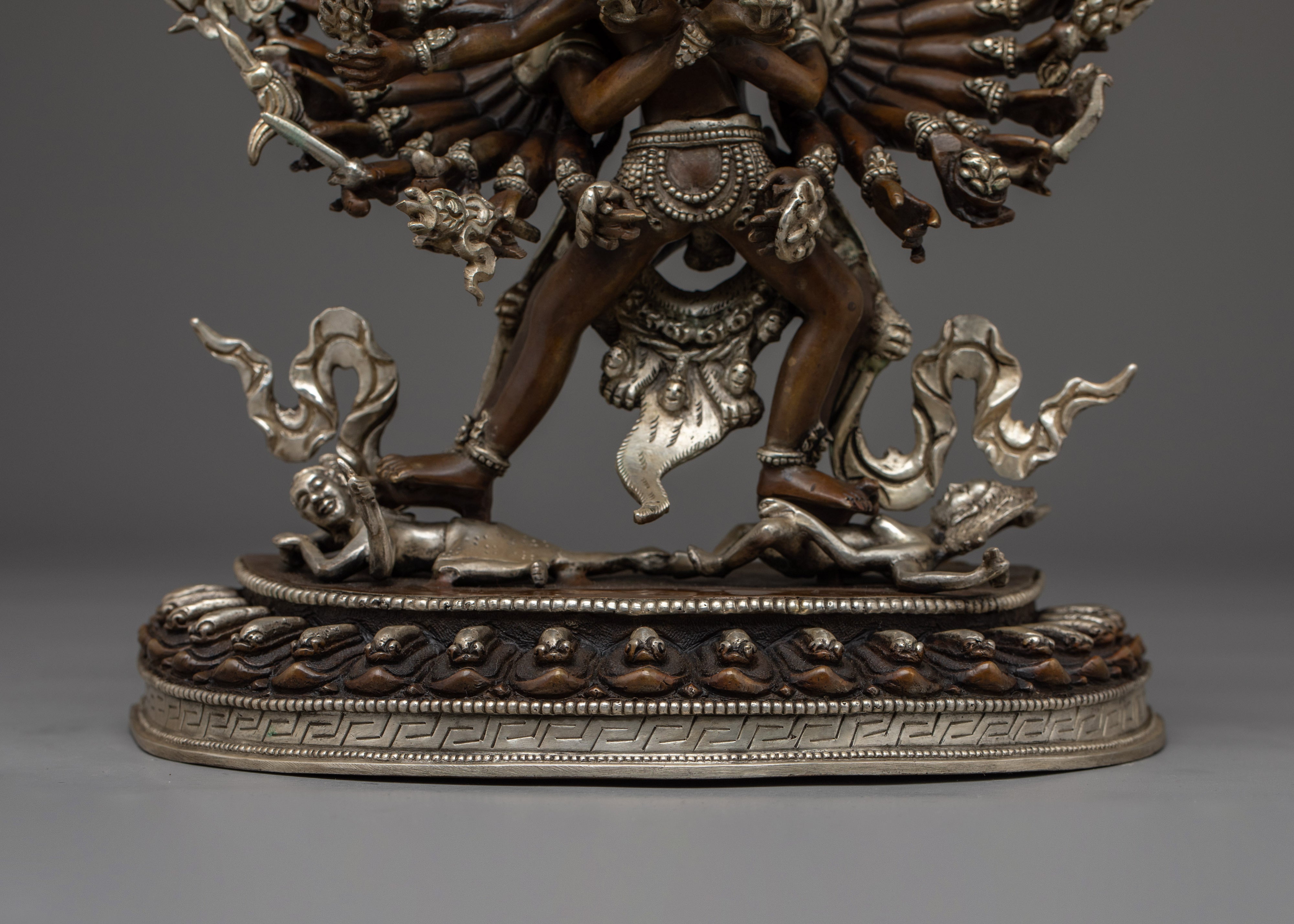 Silver-plated Kalachakra statue in oxidized copper | Enlightenment and Transformation