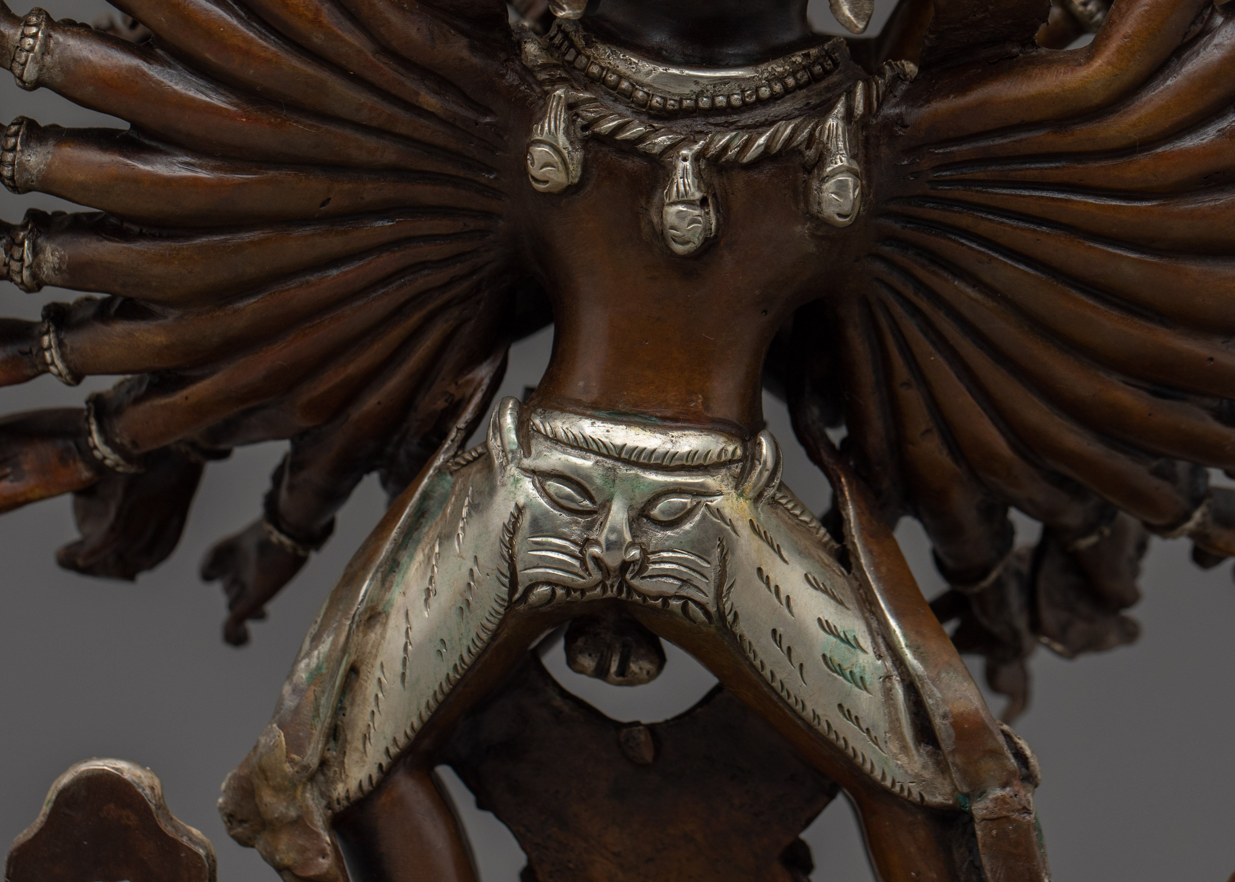 Silver-plated Kalachakra statue in oxidized copper | Enlightenment and Transformation