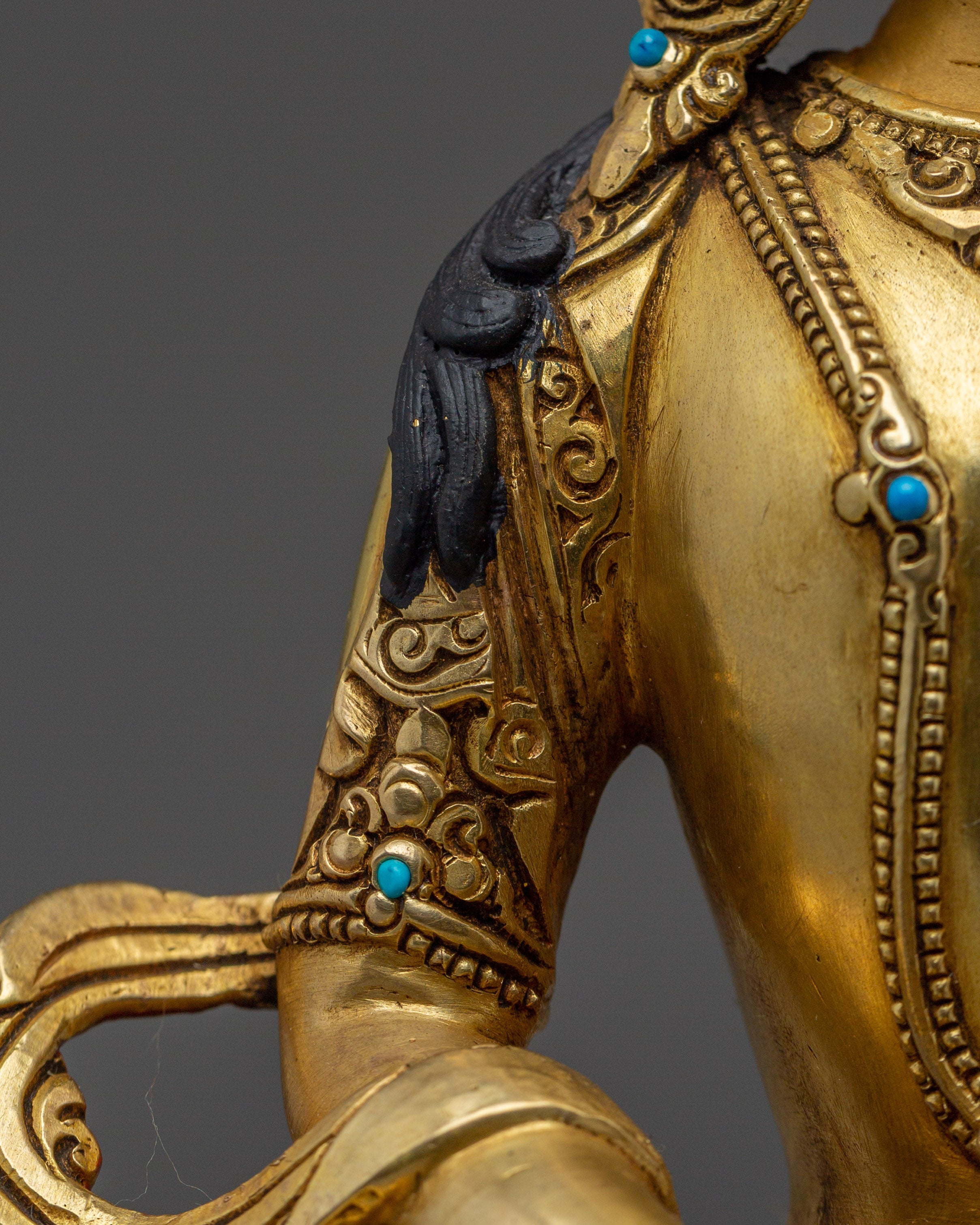24K Gold Gilded Peaceful Amitayus Sculpture for Shrine | Longevity Deity