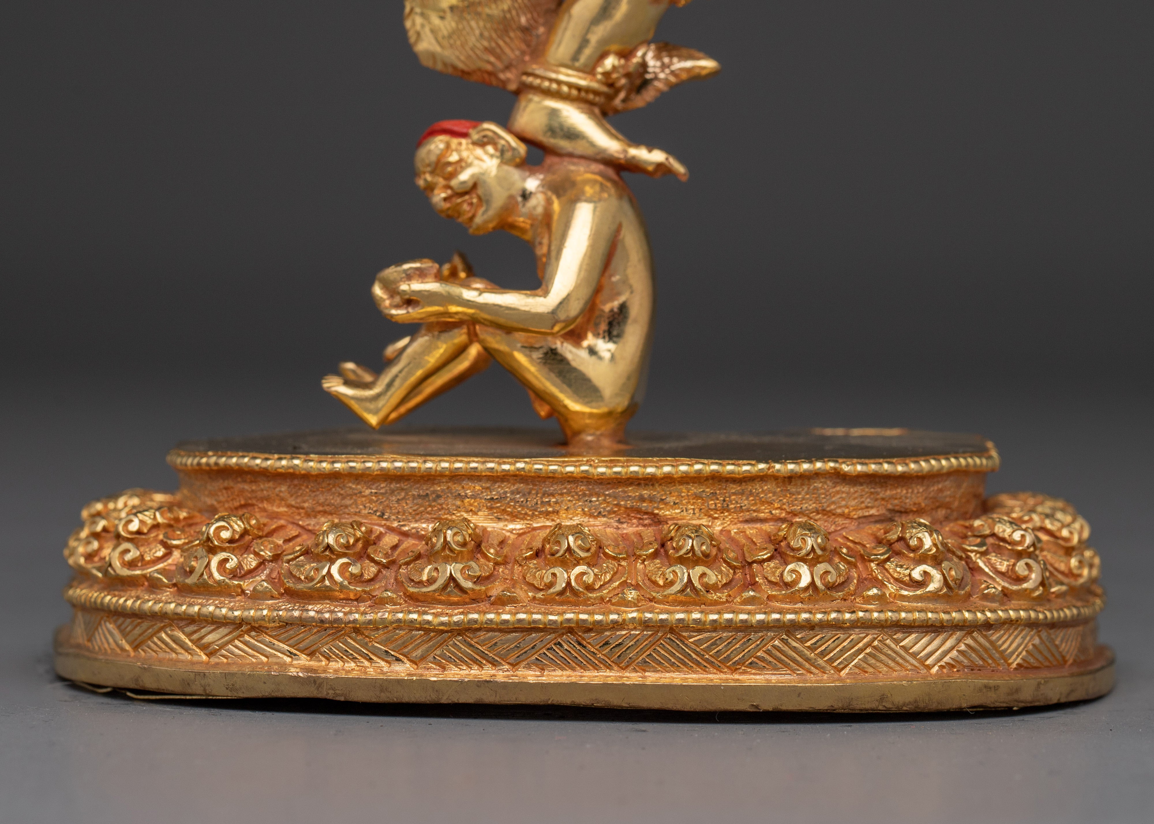 Vajrayana protector Garuda | Tantric protector Deity