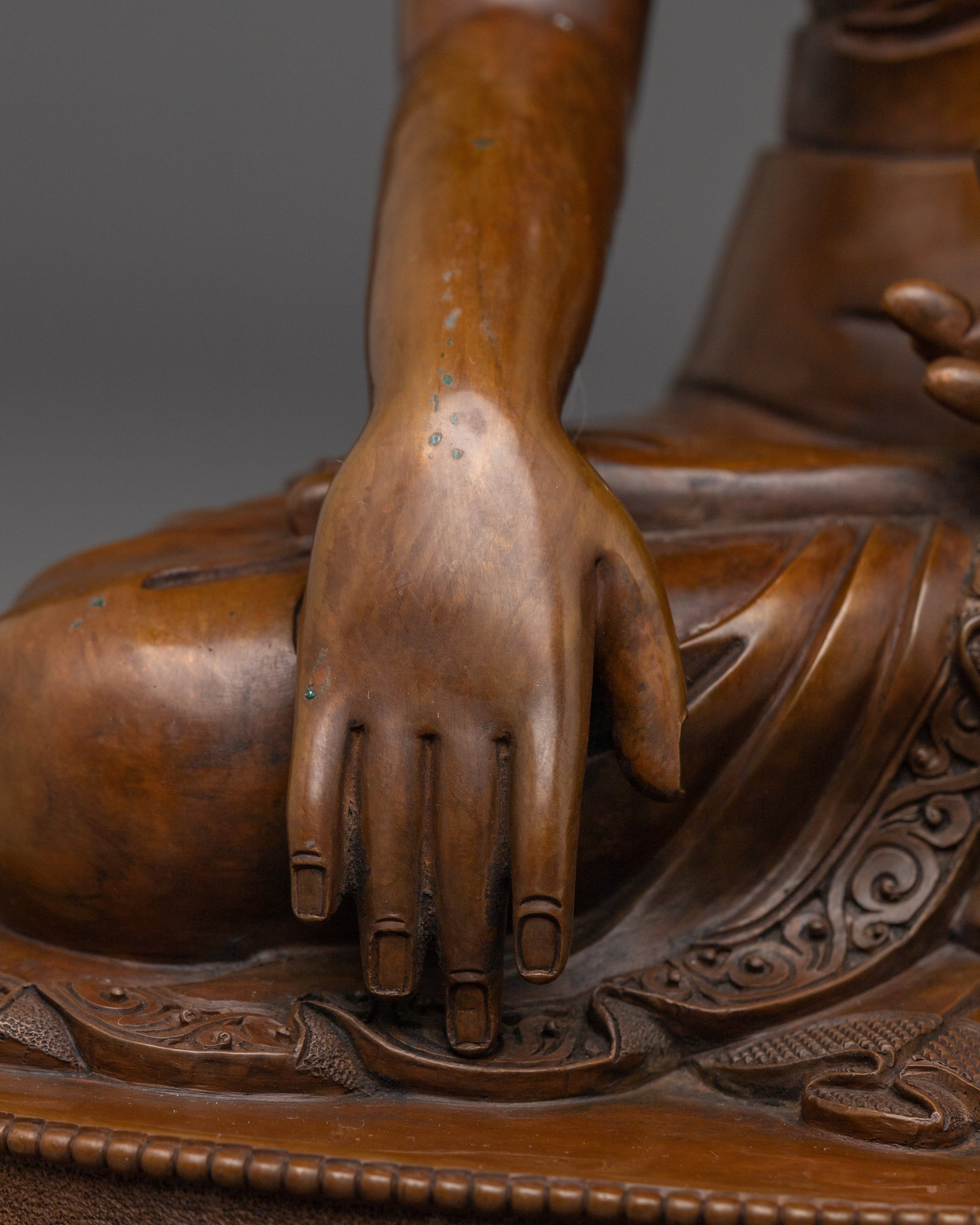 Shakyamuni Buddha Peaceful Artwork | Gautama Buddha Statue