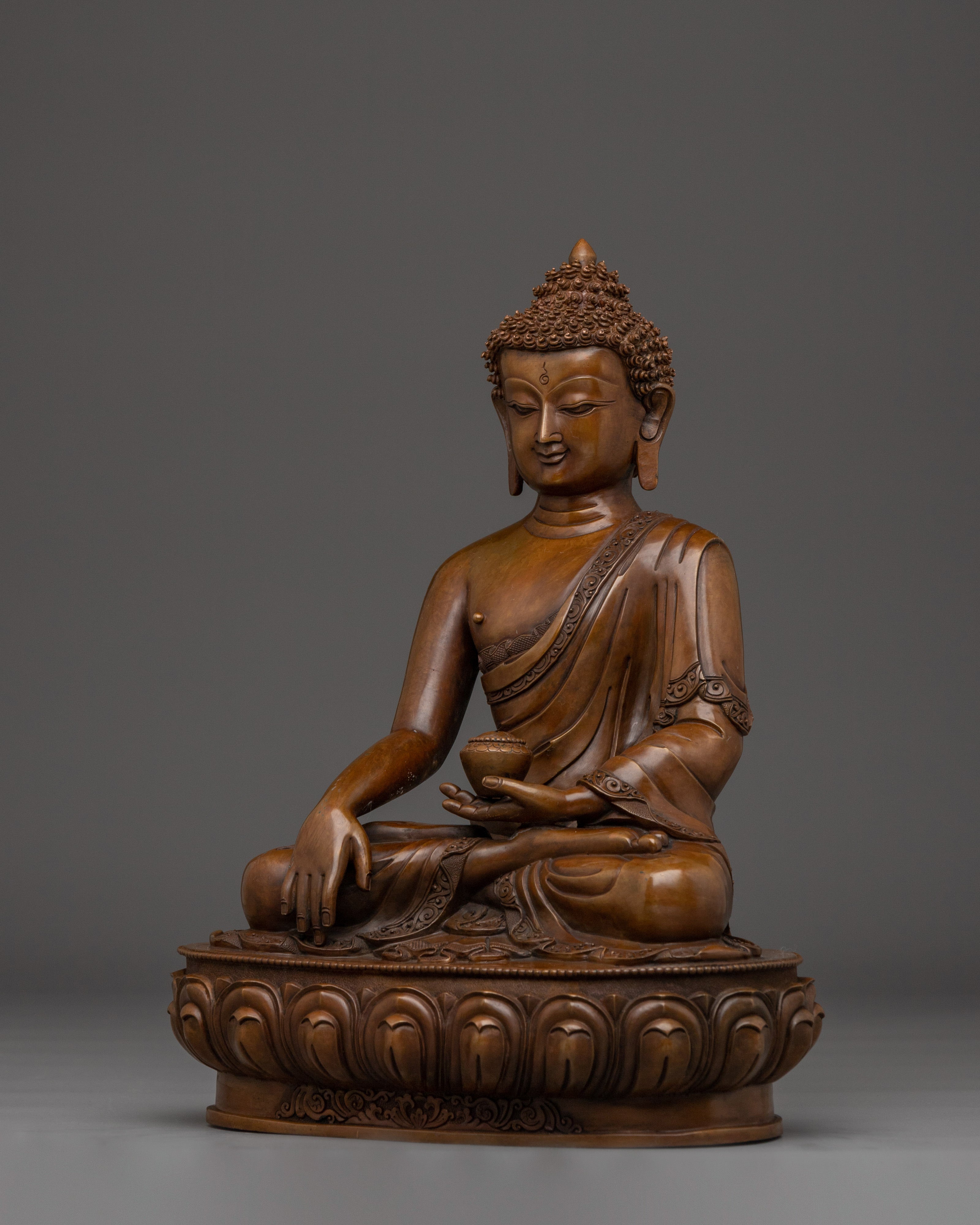 Shakyamuni Buddha Peaceful Artwork | Gautama Buddha Statue