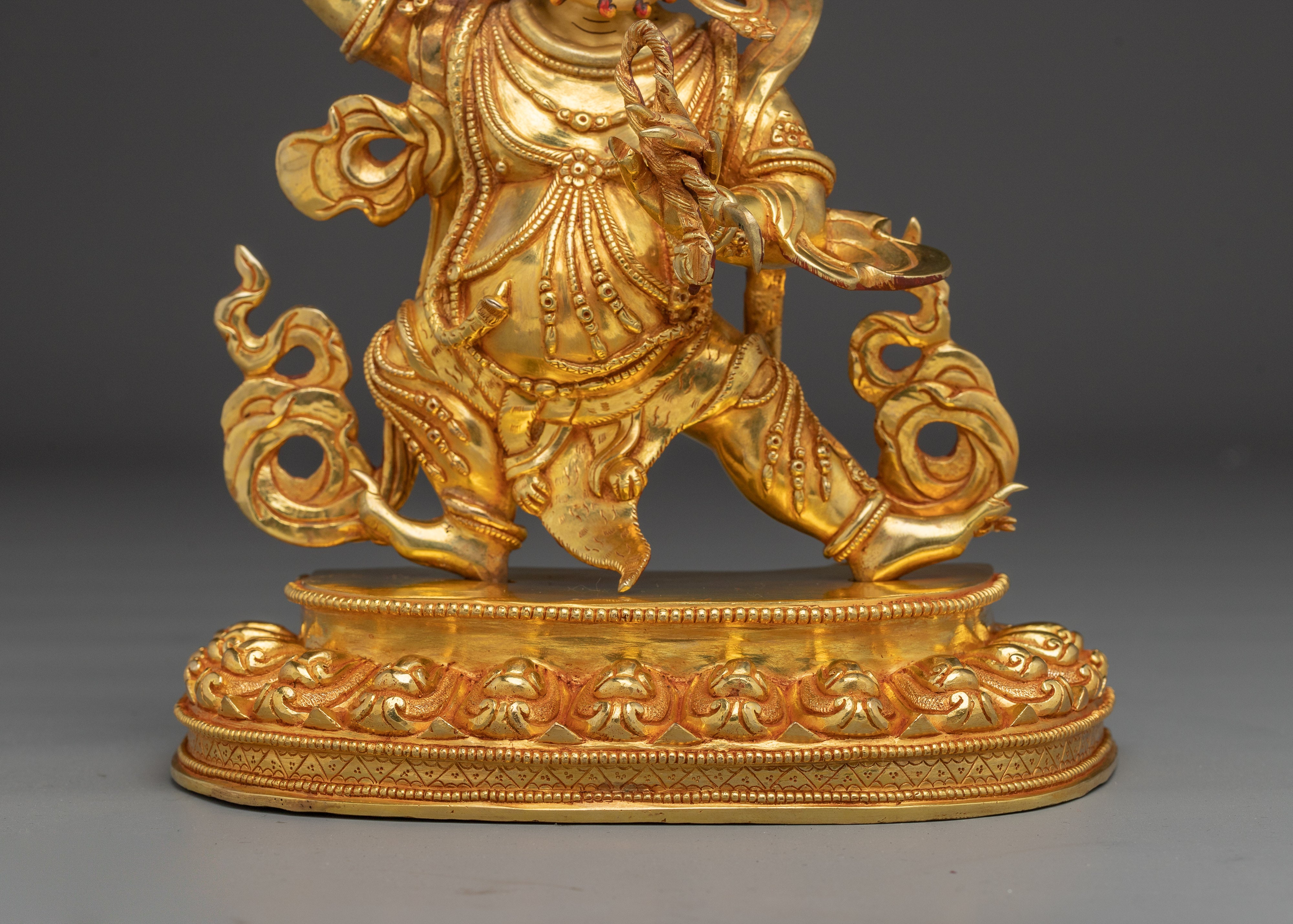 Meditation Guardian Vajrapani Statue | Spiritual strength