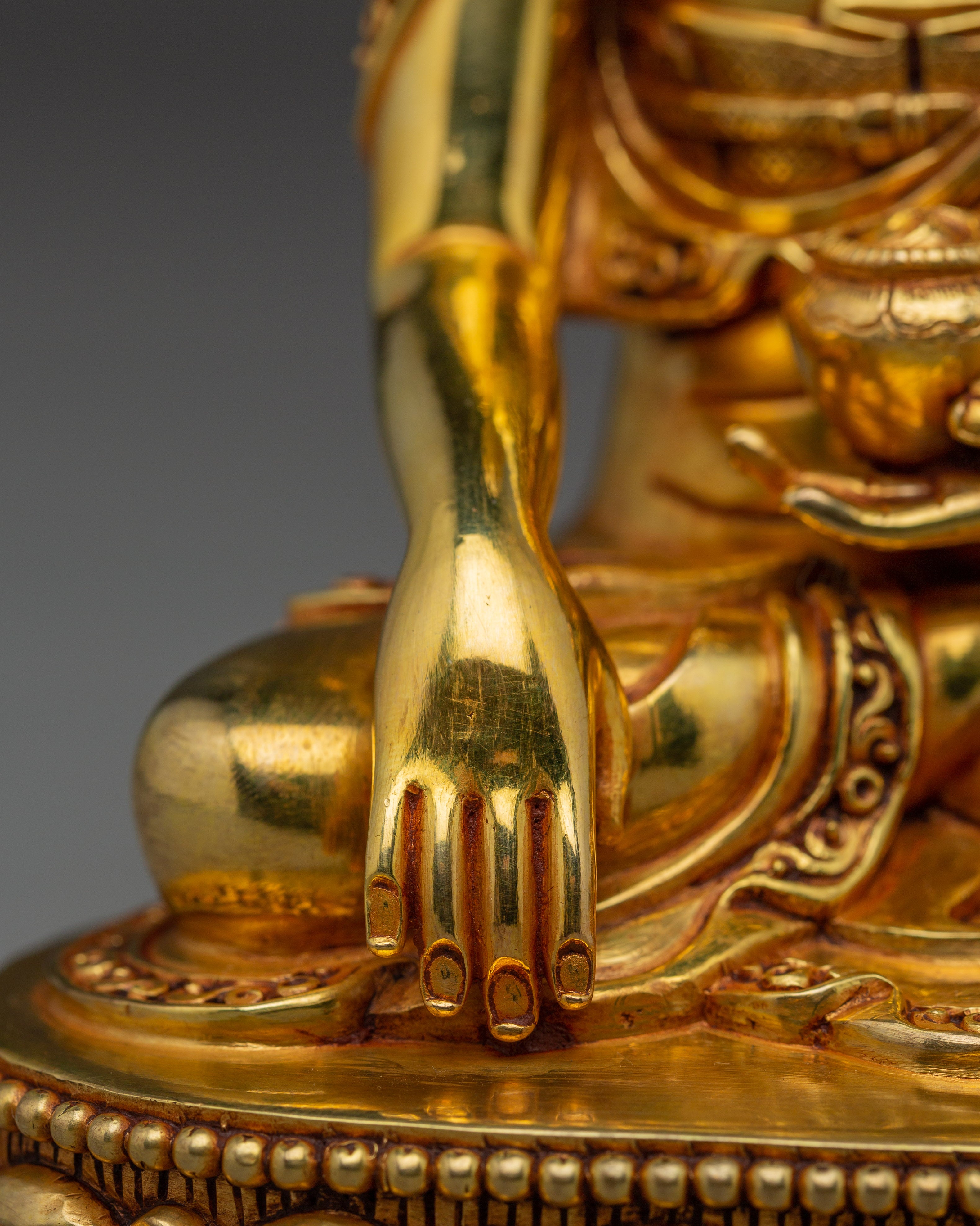 Shakyamuni Buddha Buddhist Spiritual Statue | Historical Gautama Buddha