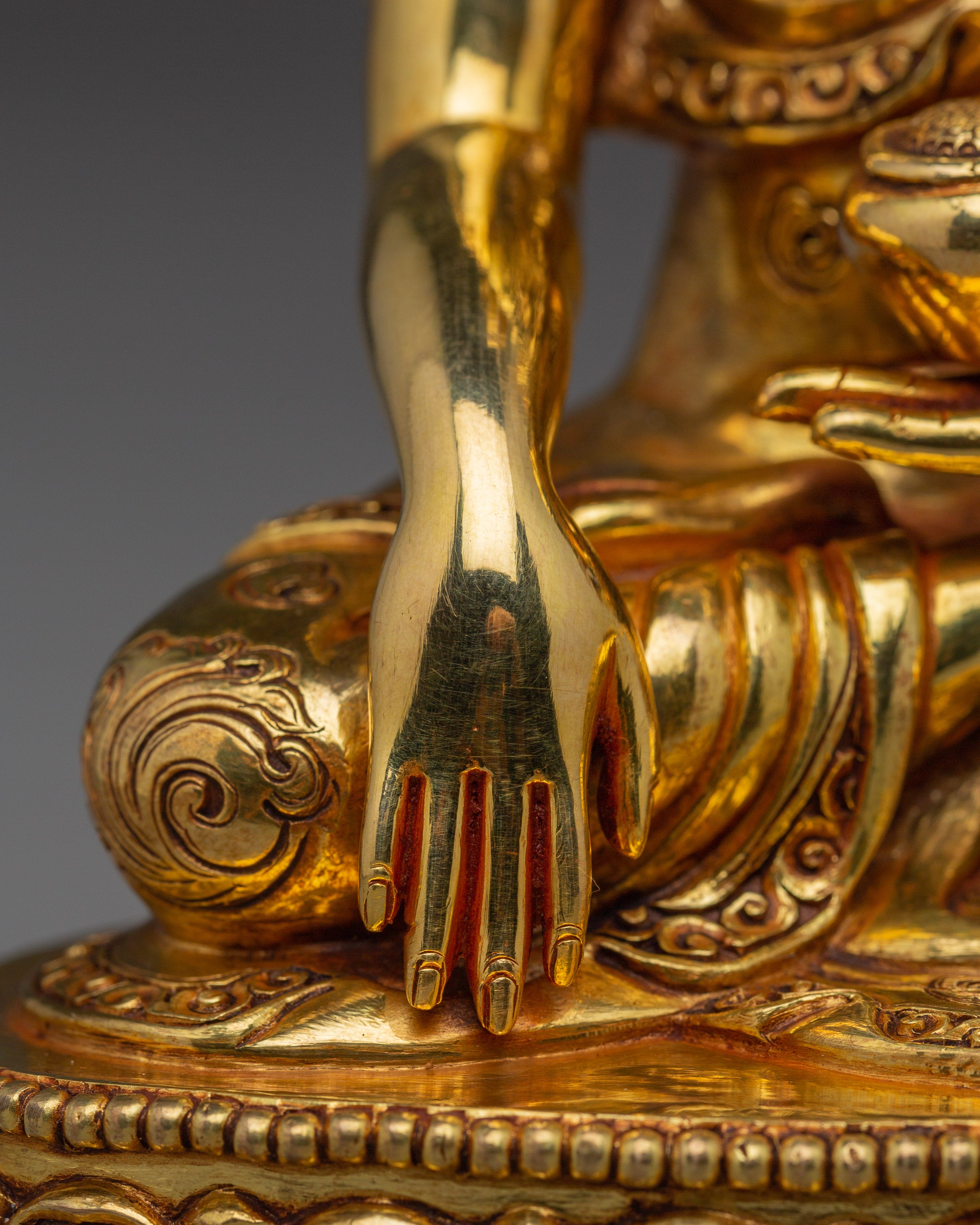 Historical Gautama Buddha Artwork | Golden Shakyamuni Buddha Statue