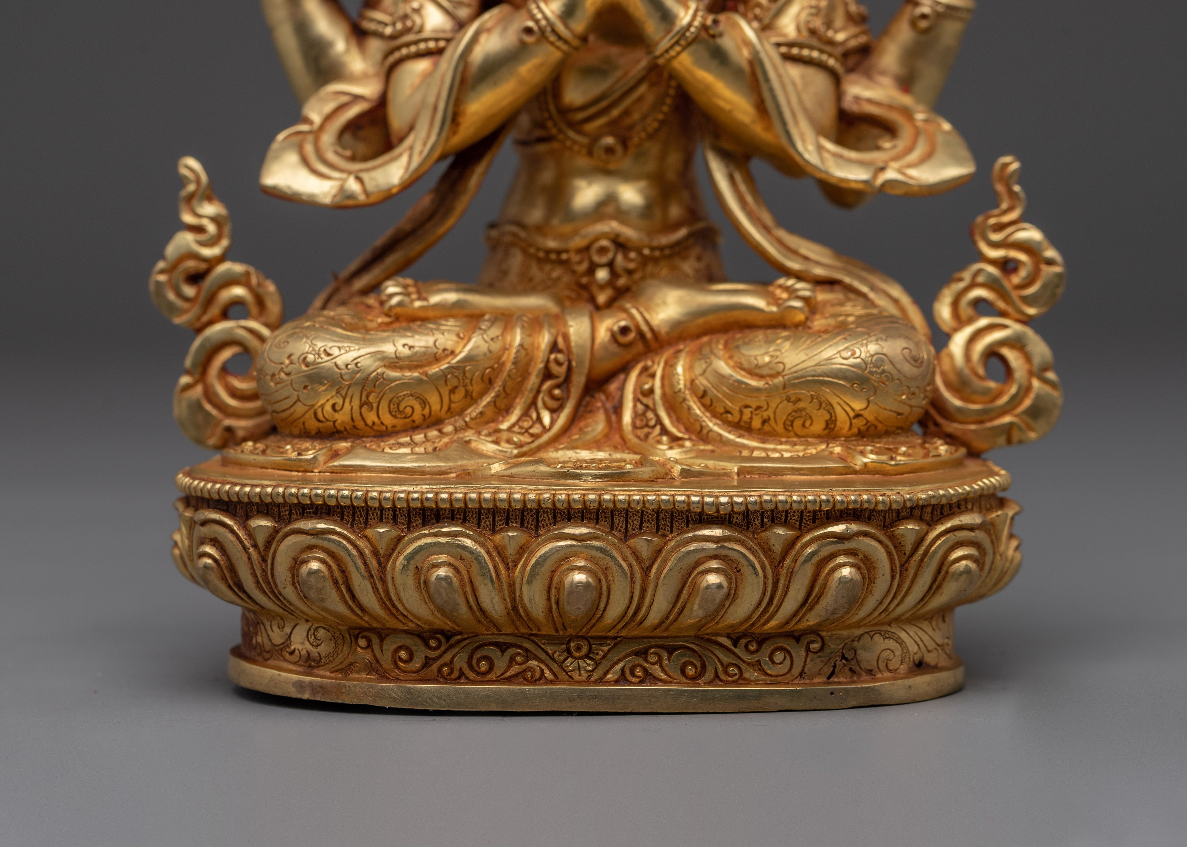 Chenrezig Art - Bodhisattva of compassion | Golden Avalokiteshvara Artwork