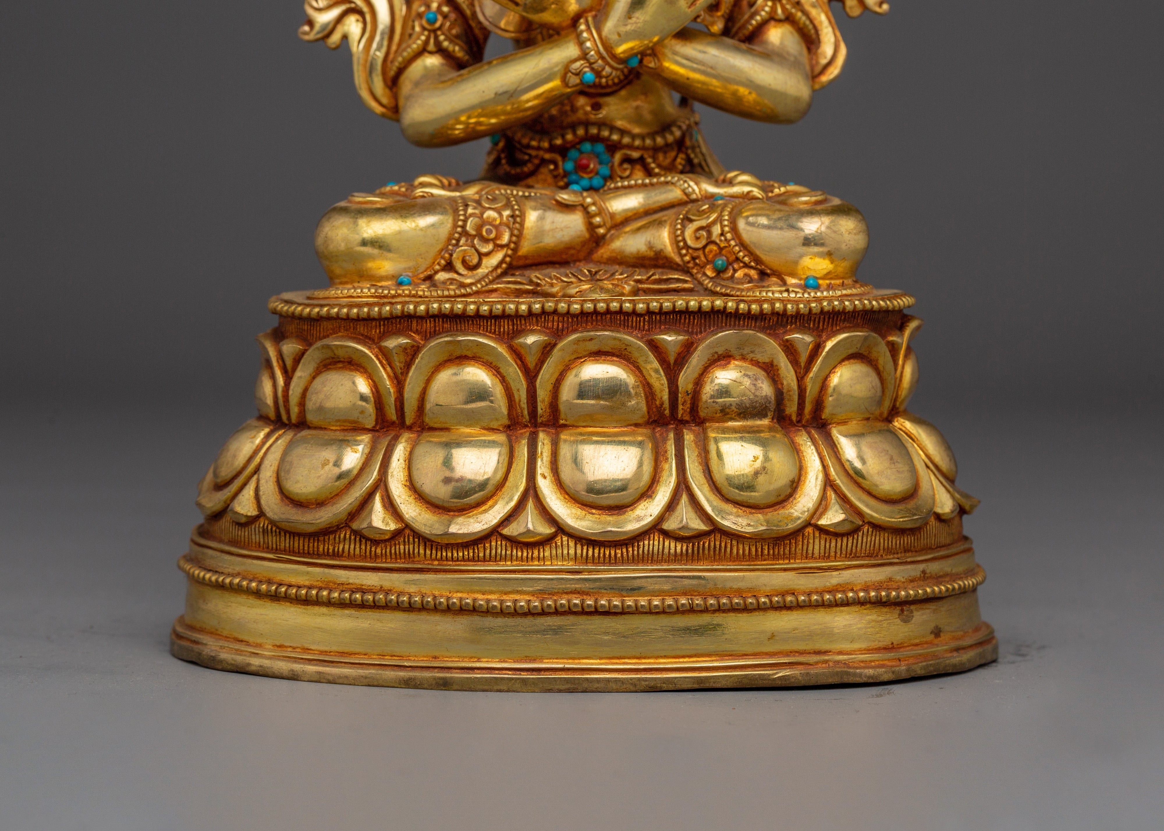 Serene Vajradhara Statue | Buddhist Spiritual Decoration