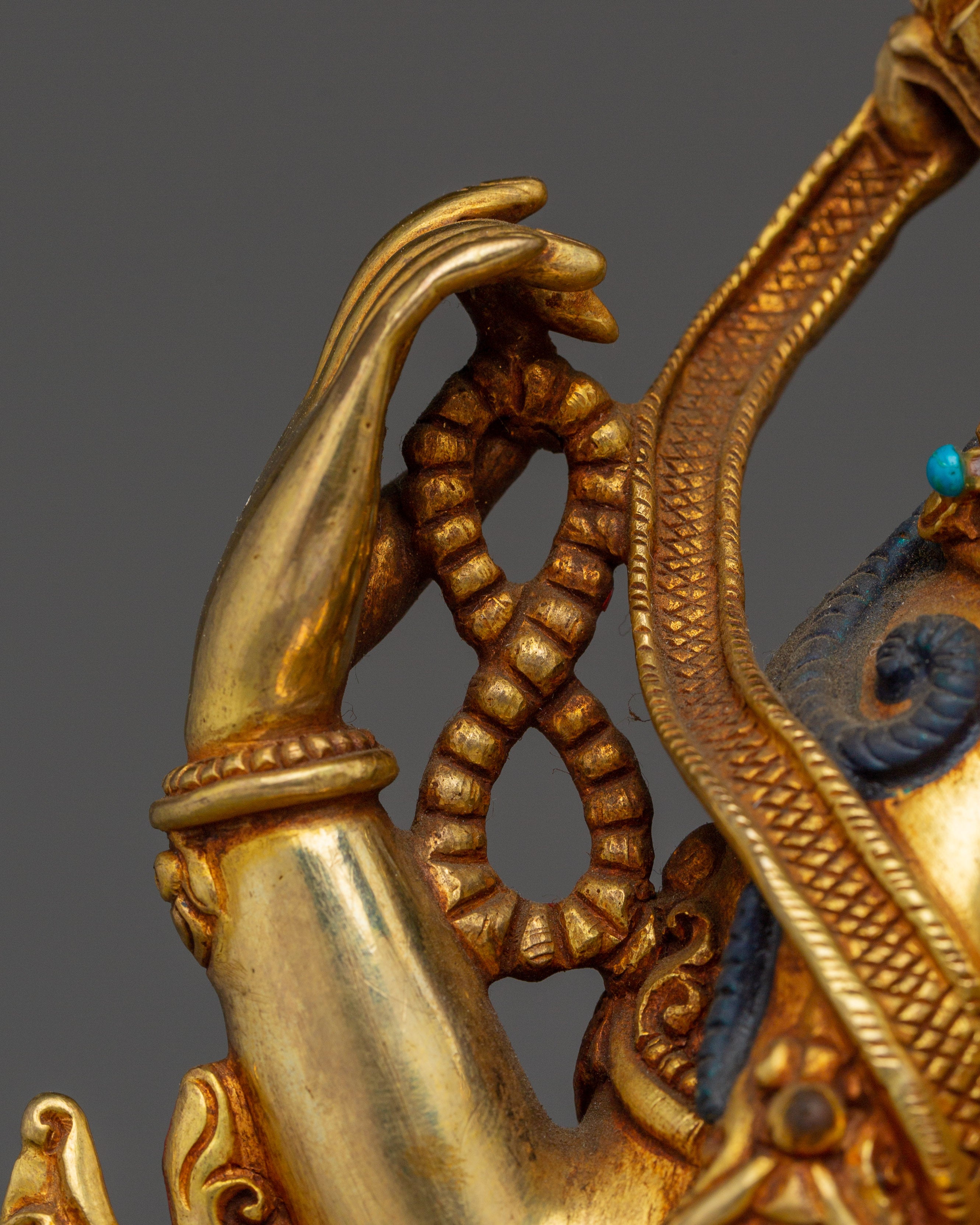 Chenrezig Handcrafted Statue | Avalokiteshvara Artwork