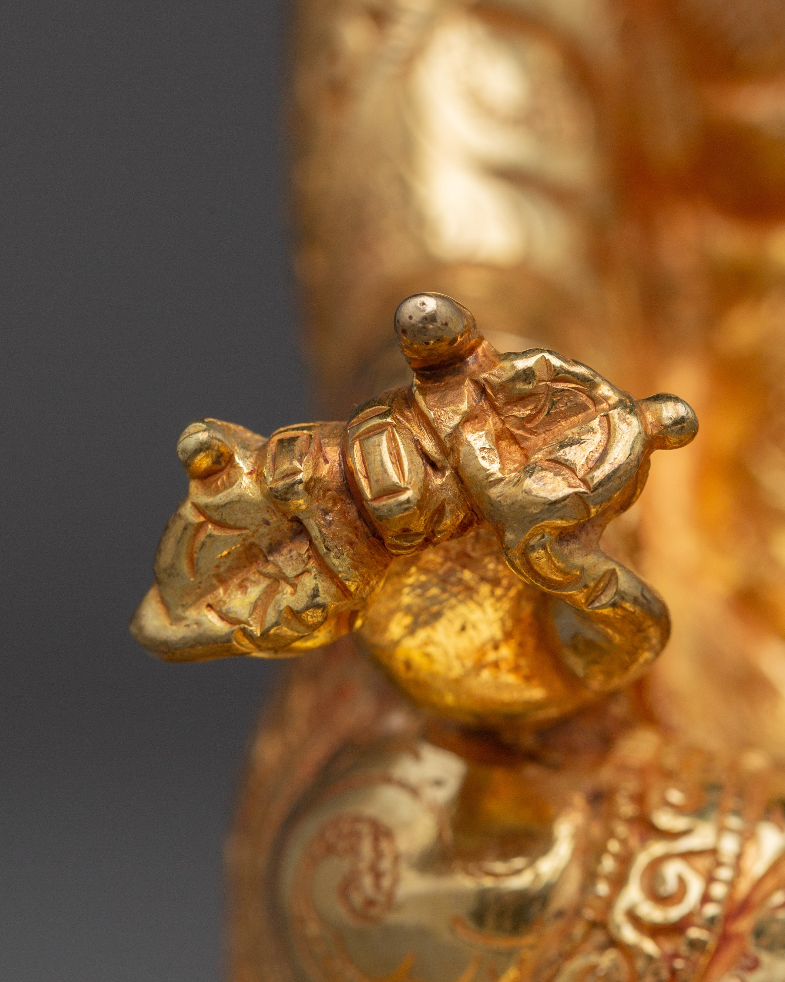 Meditation figure of Guru Rinpoche | Handmade Statue for Decor