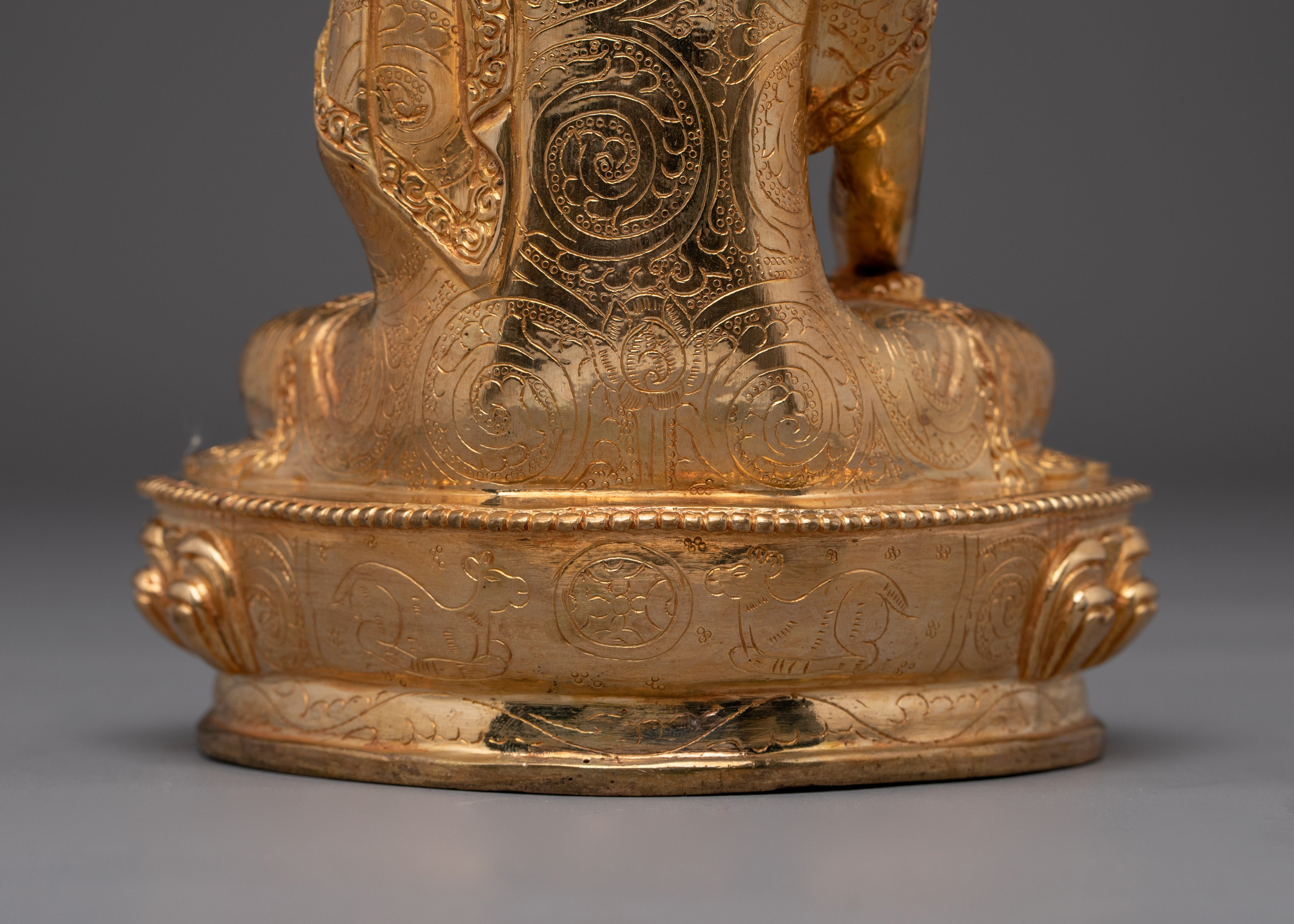 Buddhist deity Shakyamuni Artwork | Perfect for Meditation