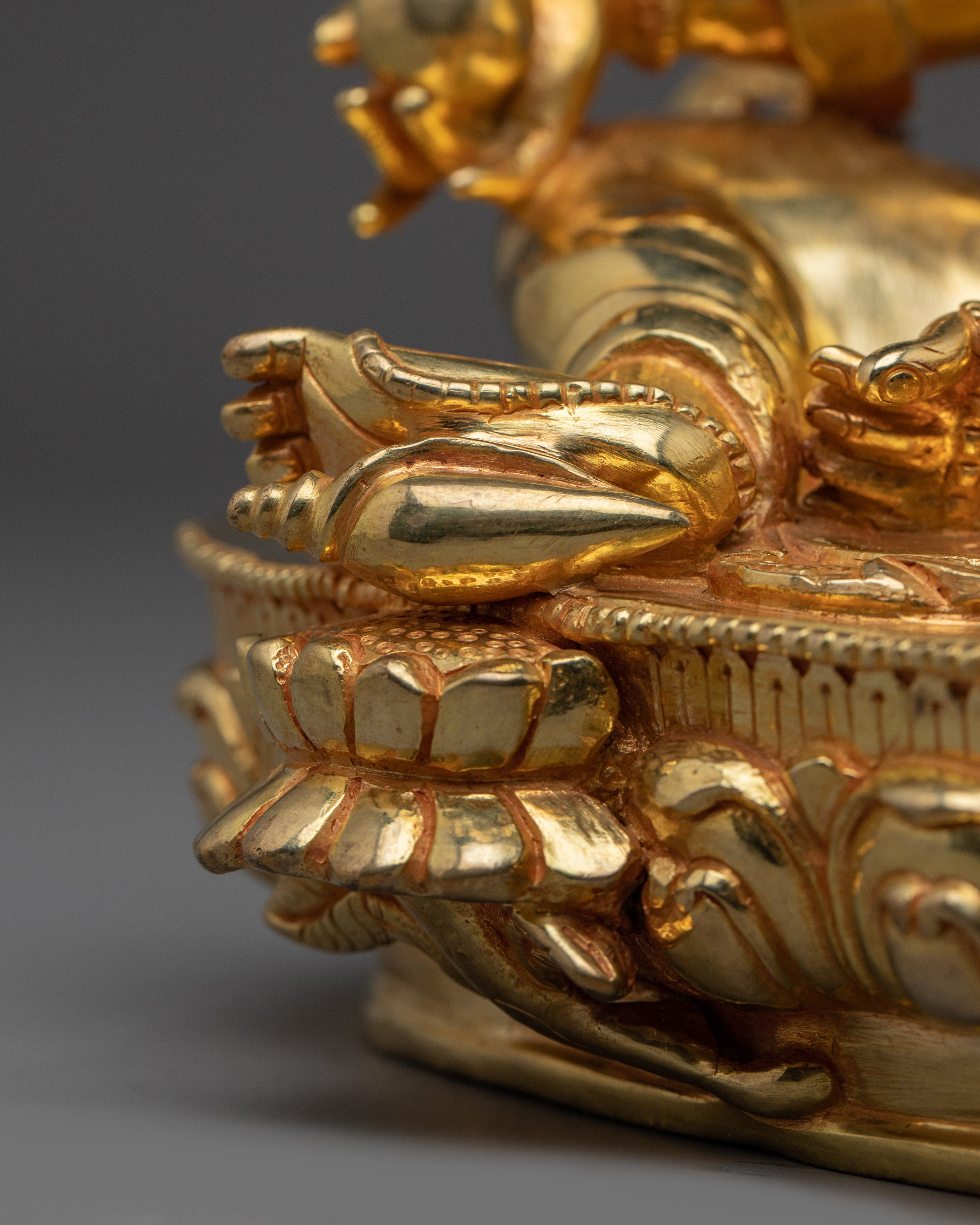 Buddhist Revered Wealth Deity Dzambhala Statue for Abundance and Prosperity